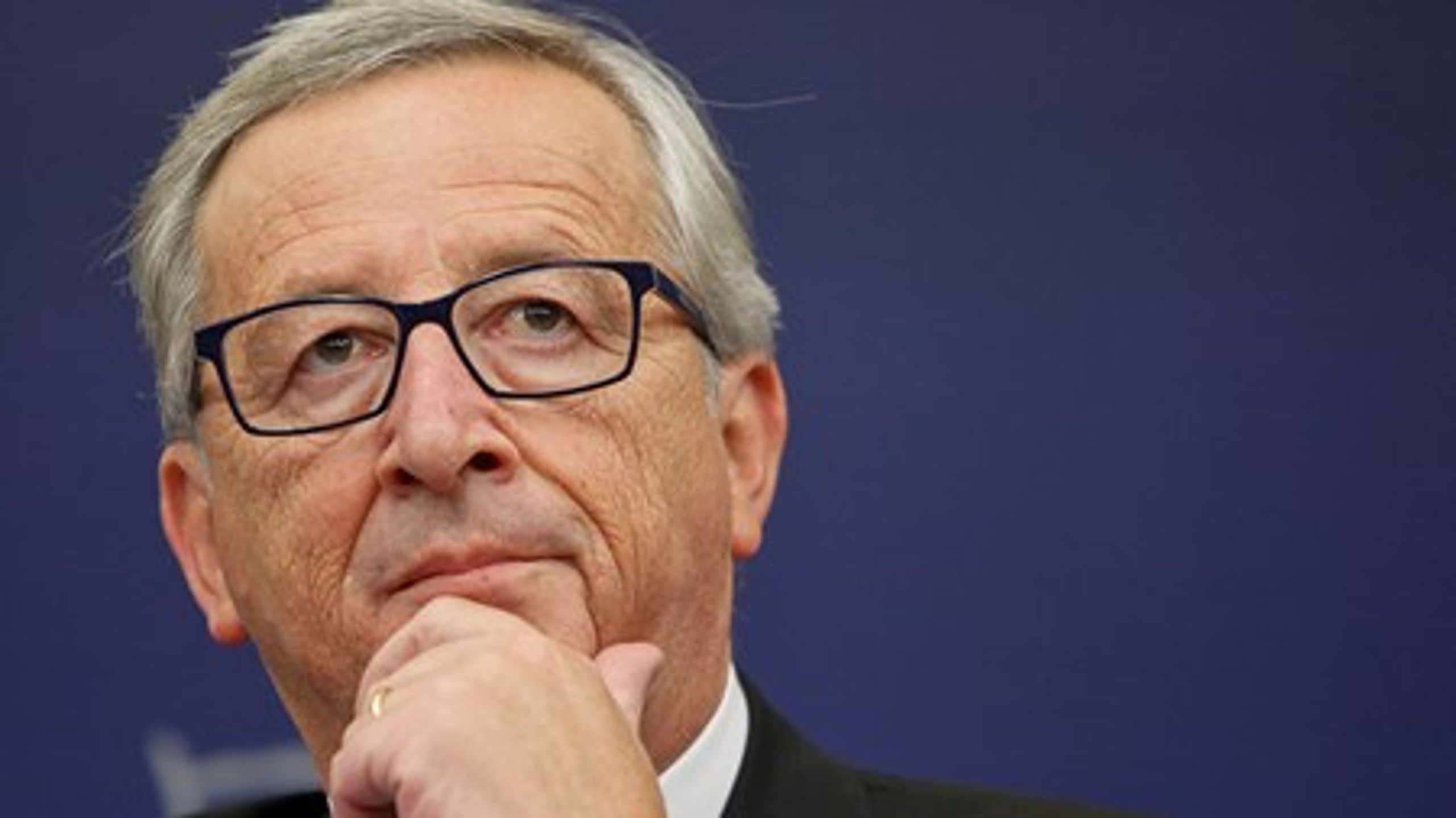 <br>EU-kommissionens ordförande Jean-Claude Juncker uppmanar medlemsländerna att enas om en jämnare fördelning av flyktingar.<br>