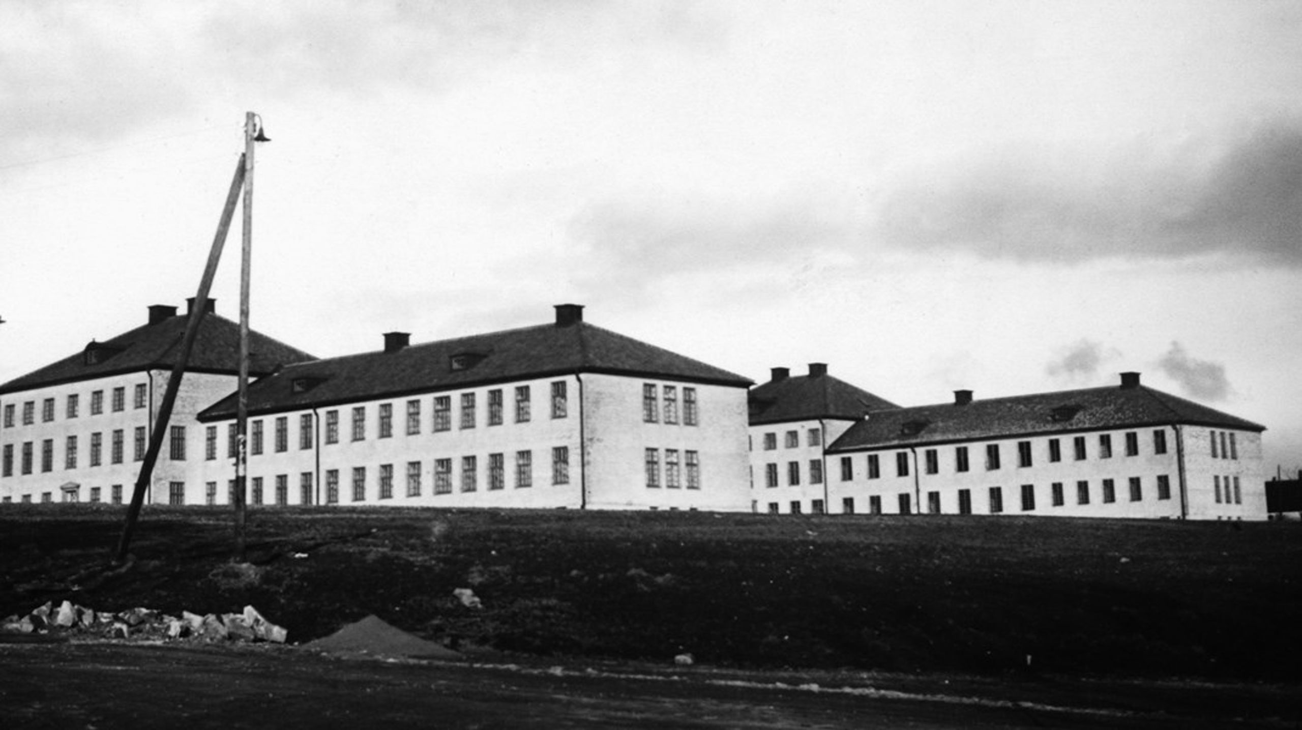 Vipeholms sjukhus i Lund 1936.&nbsp;"Under 1900-talet fanns det många anstalter och institutioner runt om i Sverige som var hem för barn och vuxna med olika funktionsnedsättningar."