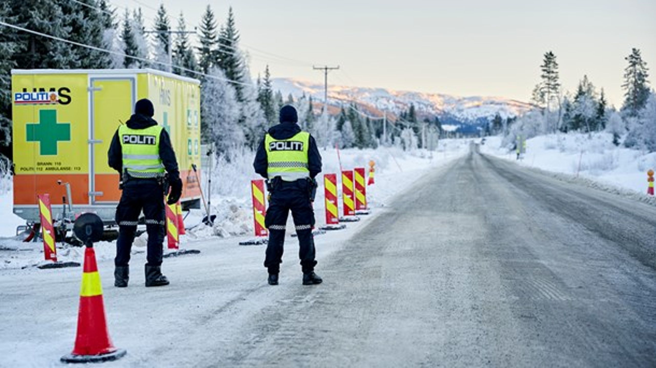 Trots politiskt motstånd inrikes, kommer Norge nu kompensera svenskar som drabbats av gränsstängningen.