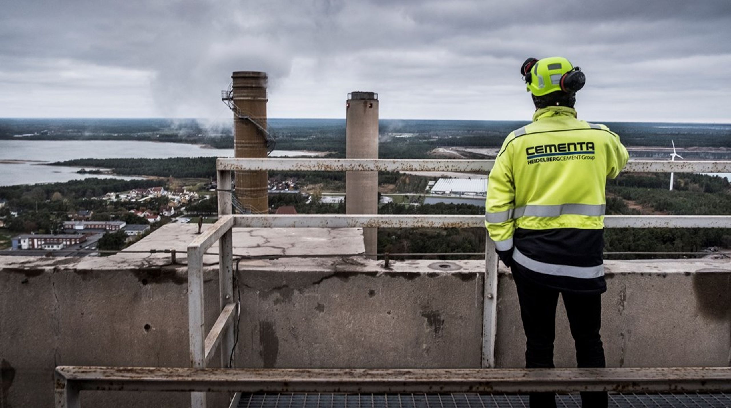 Cementas fabrik i Slite på Gotland står för tre procent av Sveriges koldioxidutsläpp.