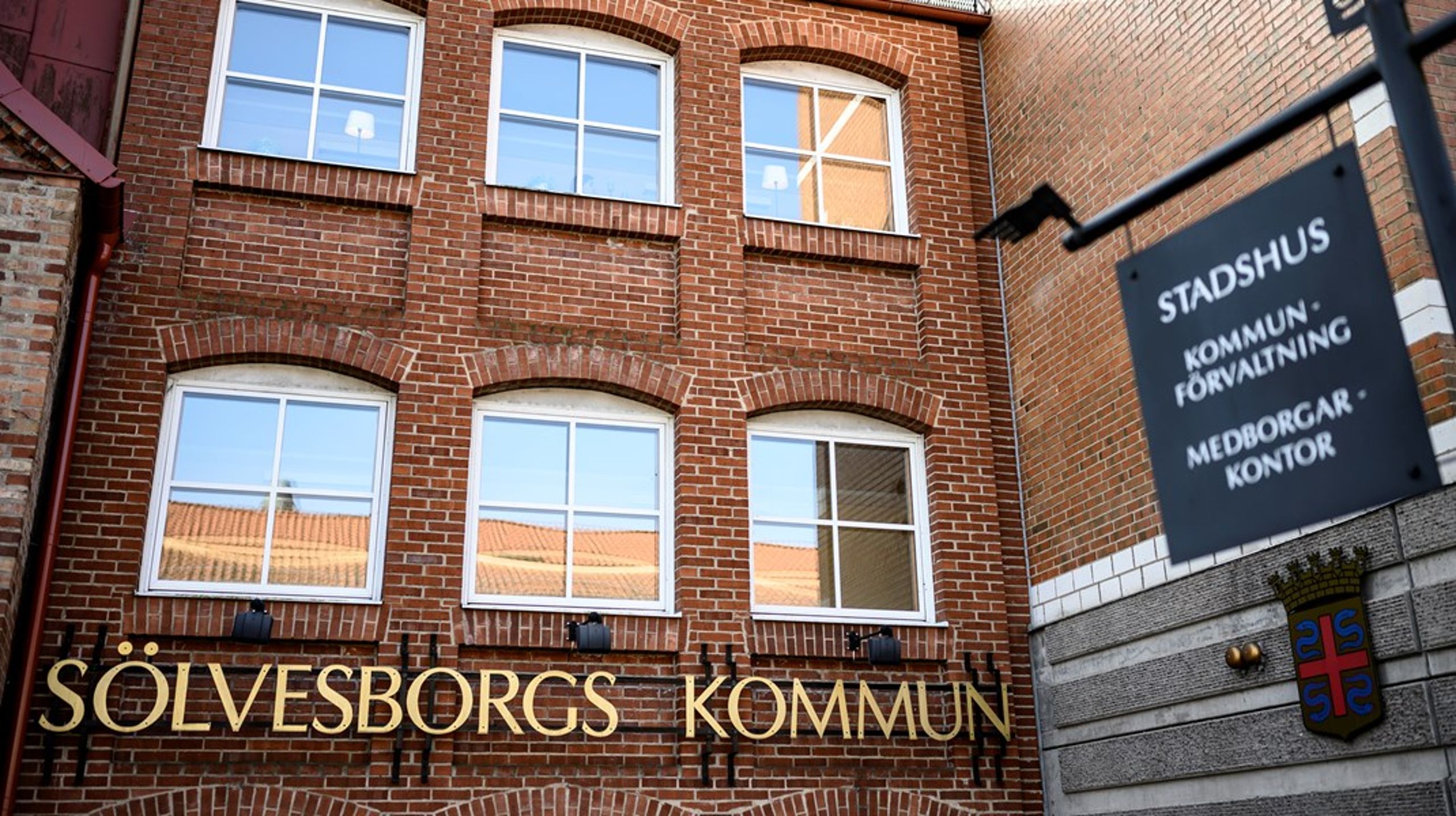I Sölvesborgs kommun blev en skolchef utköpt 2019 efter att chefen kritiserat en handlingsplan av de styrande politikerna i kommunen. Utköpet kostade&nbsp;skattebetalarna 1,4 miljoner kronor.&nbsp;