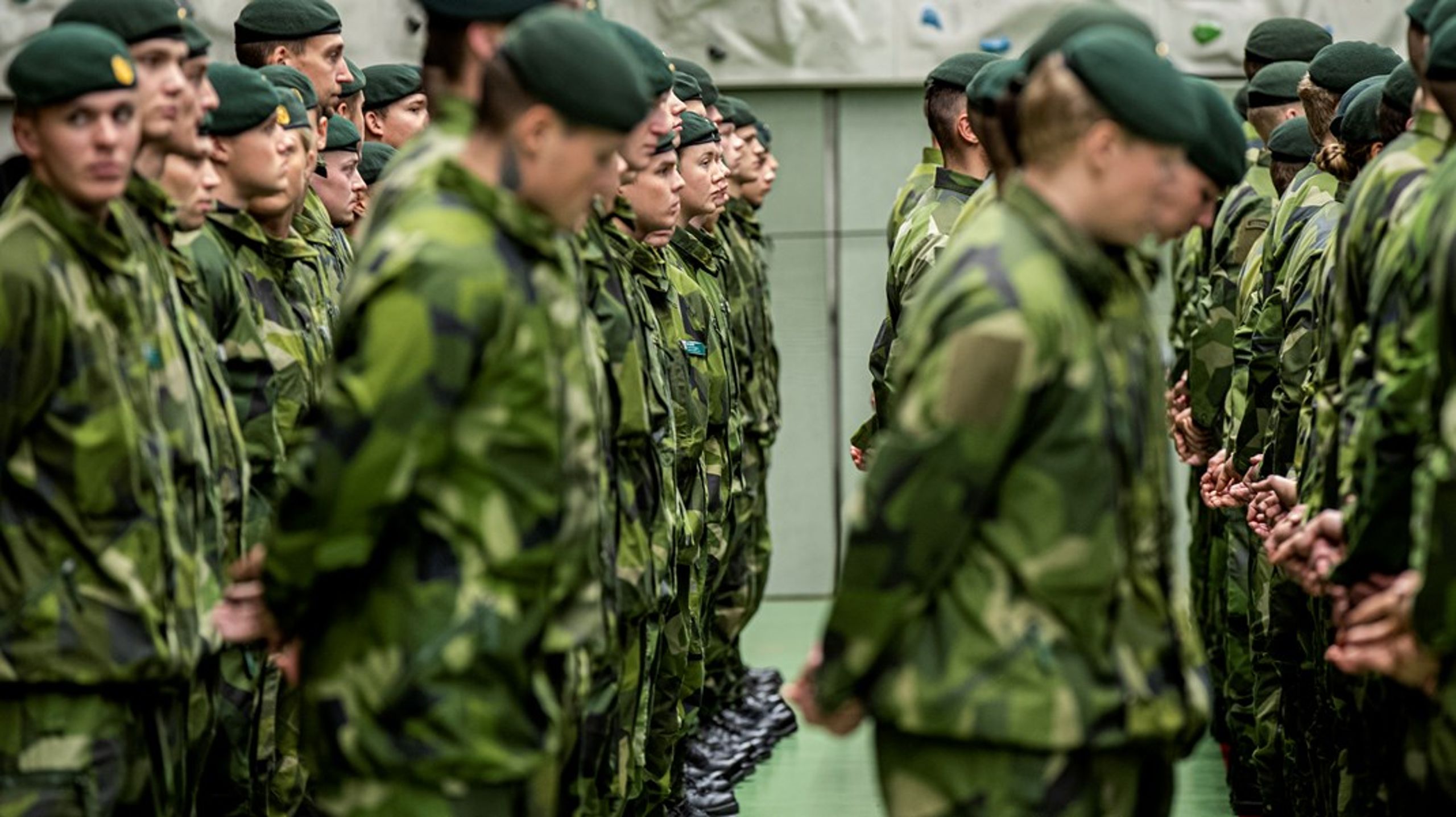 Inte bara Försvarsmakten växer, utan även försvarsmyndigheterna. Bild från återinvigningen av Norrlands dragonregemente K4 i Arvidsjaur.