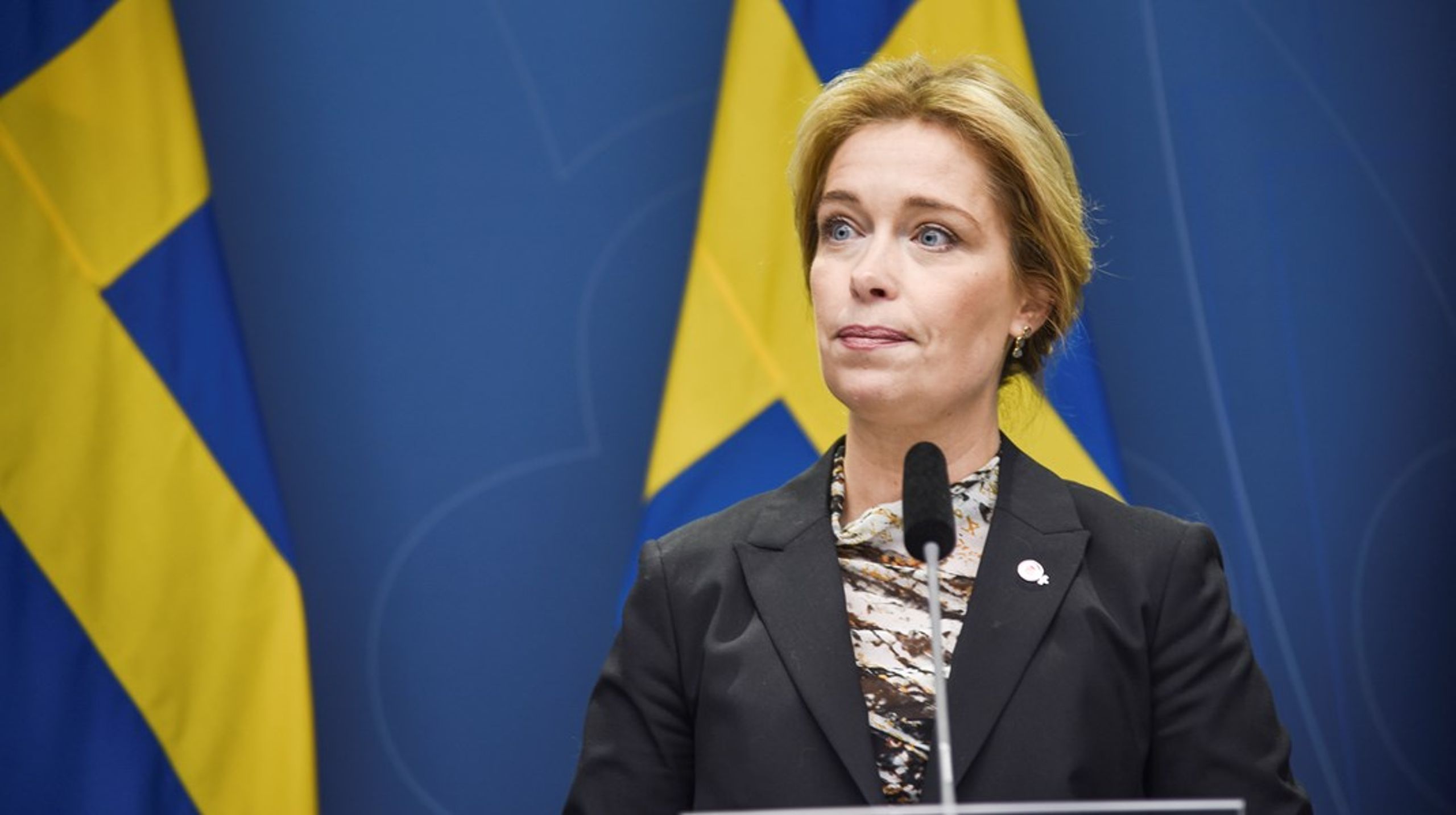 Sveriges nya klimat- och miljöminister Annika Strandhäll (S) vill inte säga om det blir ett ja eller nej, bara att det kommer ett beslut om slutförvaret i slutet av januari.
