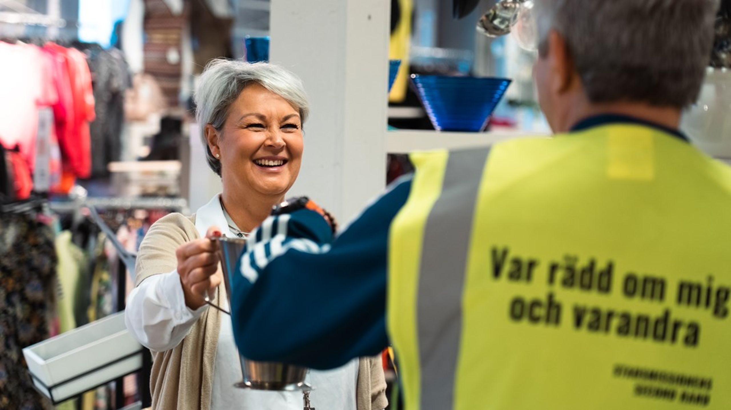 Sveriges stadsmissioner är en av civilsamhällets mer kända sociala organisationer. Här en bild från en av deras second hand-butiker. Riksrevisionen inleder en granskning av det offentliga stödet från fyra myndigheter.&nbsp;