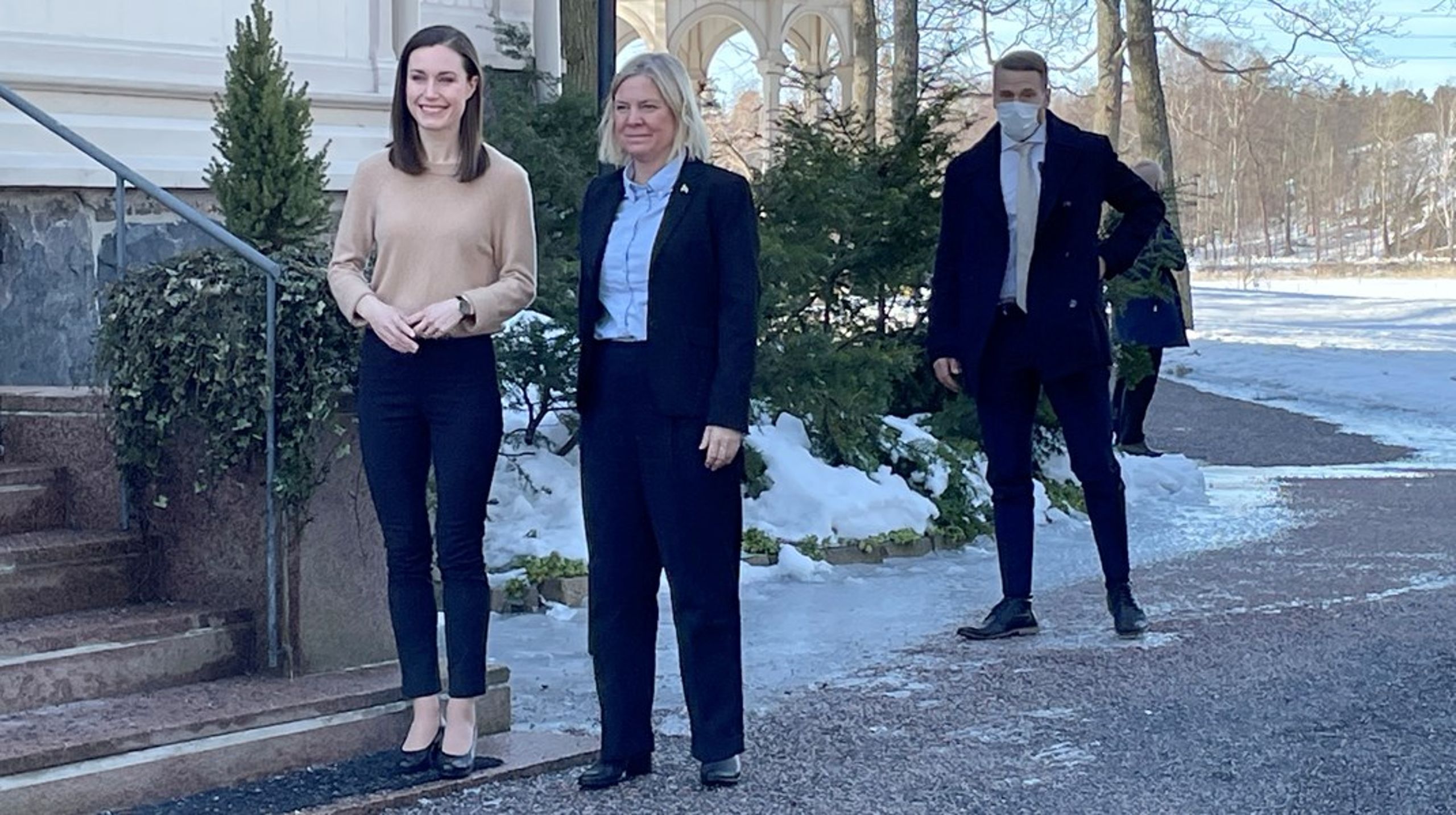 Finlands statsminister Sanna Marin och statsminister Magdalena Andersson (S) i&nbsp;Helsingfors 5 mars 2022.