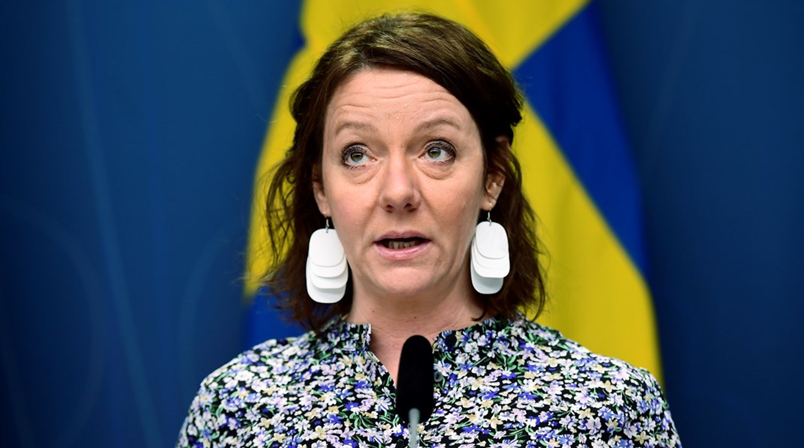 Varför var det okej för Miljöpartiet att använda sig av avräkningar inom biståndsbudgeten när Sverige tog emot flyktingar från Syrien 2015, men inte nu? Det frågade biståndsminister Matilda Ernkrans (S) när hon bemötte kritiken från Janine Alm Ericson (MP) i en biståndsdebatt.