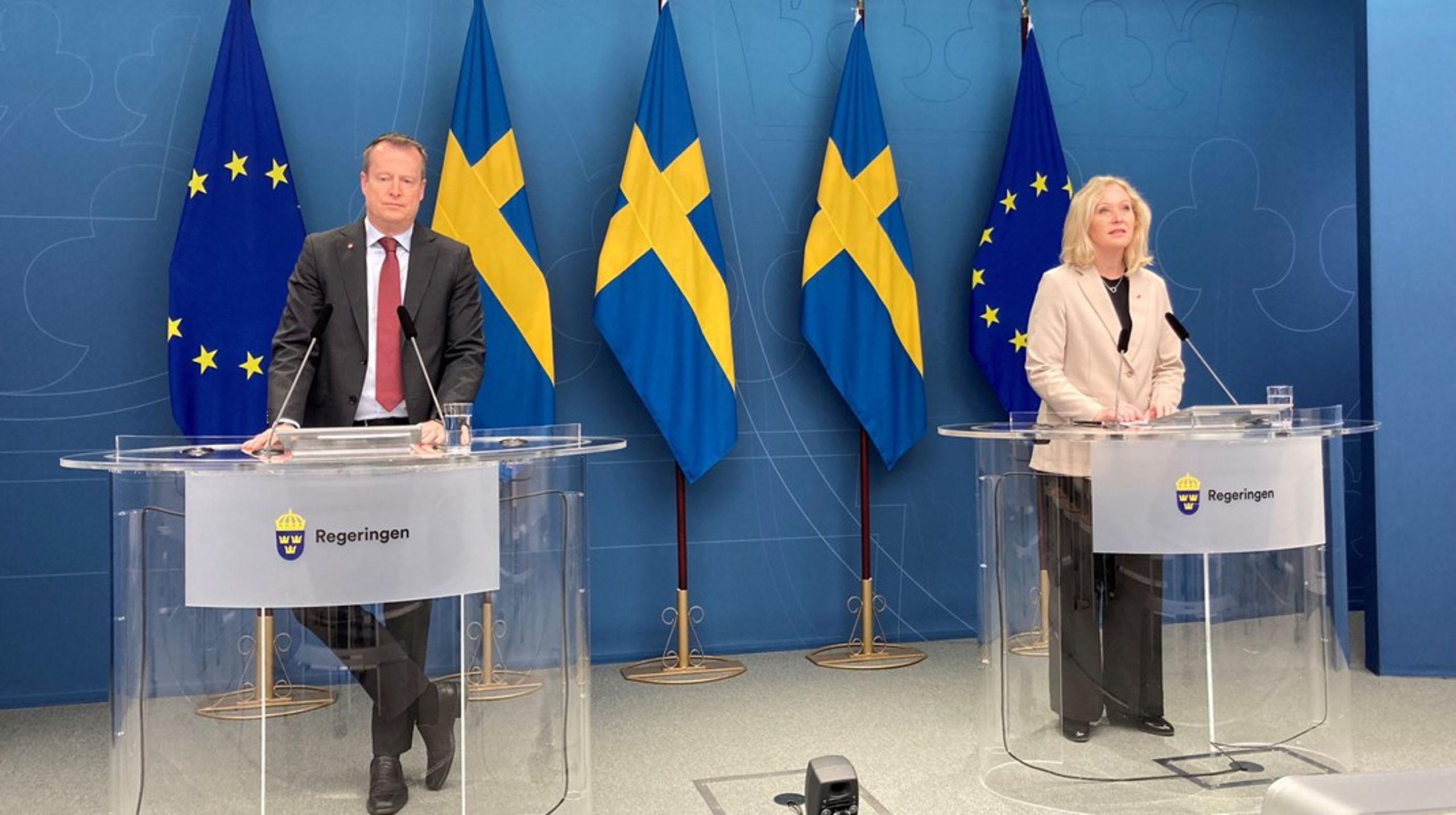 Ministrarna Anders Ygeman och Jeanette Gustafsdotter presenterade nyligen de demokratikriterier som regeringen vill ska gälla för civilsamhälle och trossamfund.&nbsp;&nbsp;
