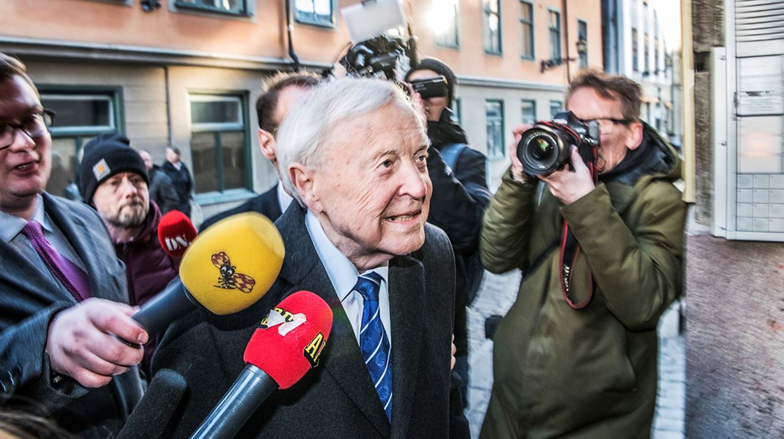 Svenska Akademiens tidigare ständige sekreterare Sture Allén har avlidit, 93 år gammal.