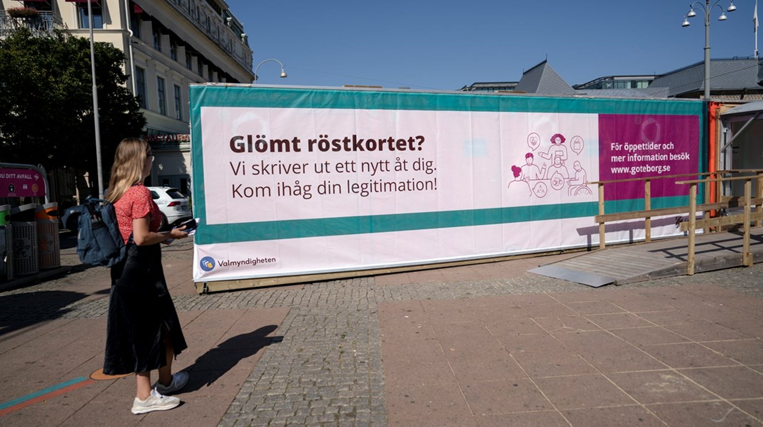 Vallokalerna öppnade den 24 augusti, bland annat på&nbsp;Drottningtorget i Göteborg. Varken Malmö eller Göteborg har ännu registrerat antalet&nbsp;röster från förtidsröstningens första dag.&nbsp;