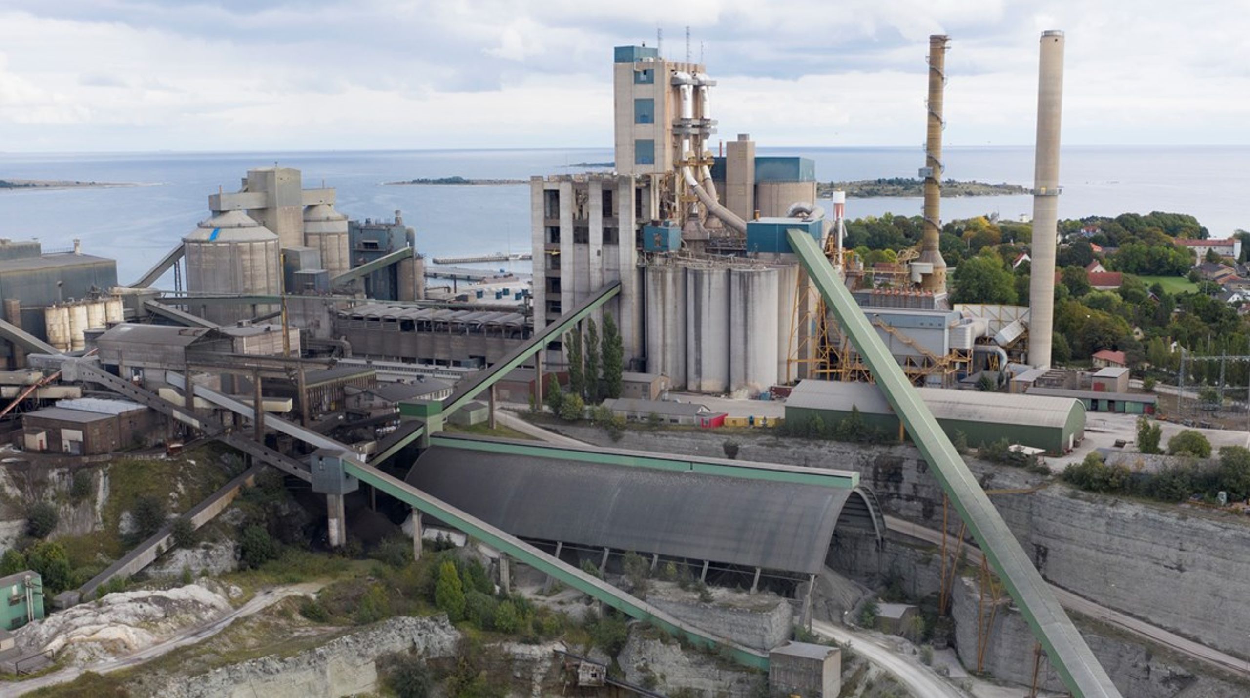 Cementas cementfabrik och kalkbrott i Slite på Gotland. Bolaget förväntar sig att en ny regering tar tag i frågan om en stamnätskabel till Gotland omedelbart.