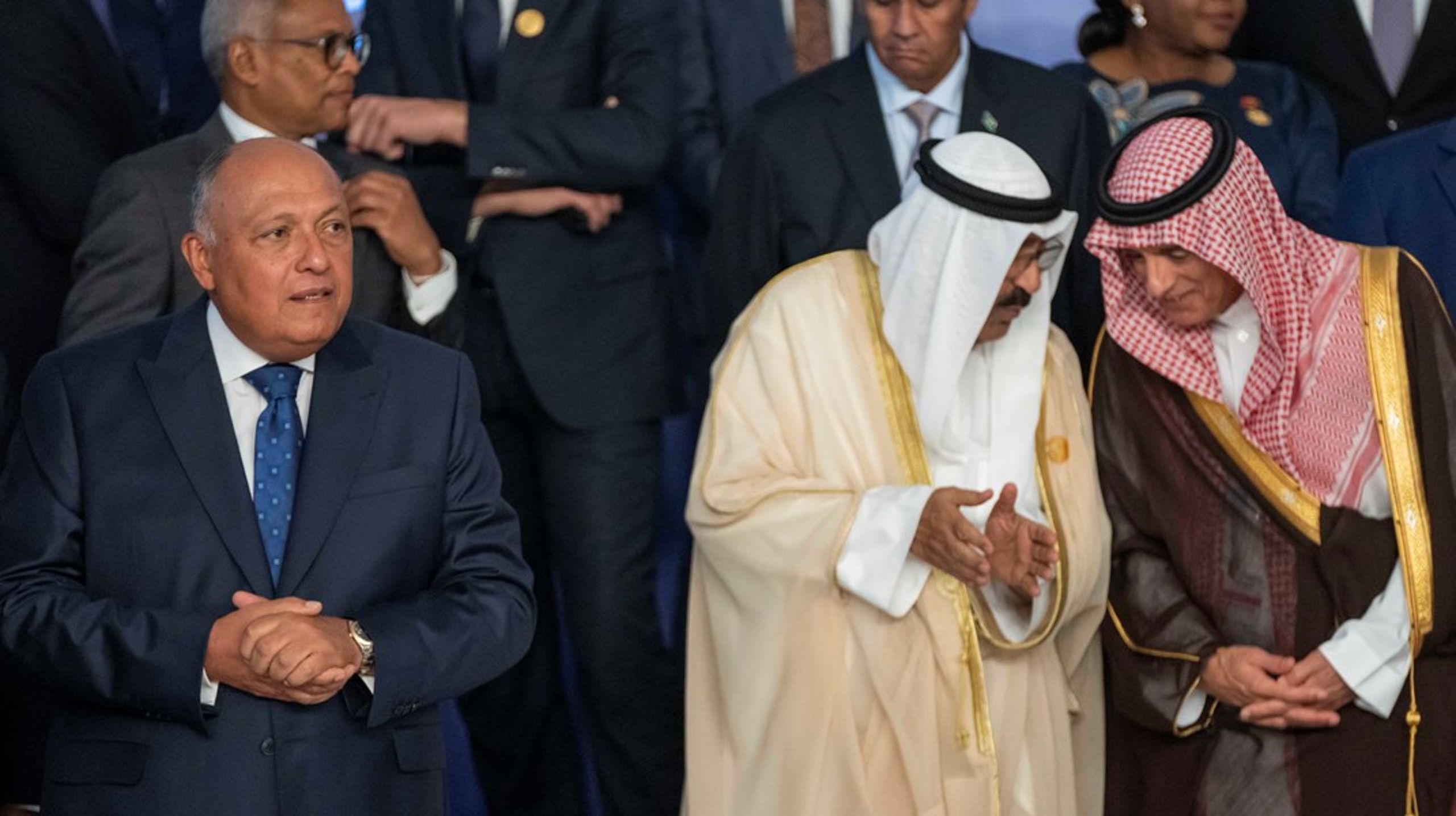 Saudiarabien kan ses som en av de större vinnarna när länderna natten till söndag enades om det slutgiltiga avtalet för Cop27. Här Egyptens ordförande Sameh Shoukry tillsammans med Kuwaits kronprins och Saudiarabiens utrikesminister Adel al-Jubeir.