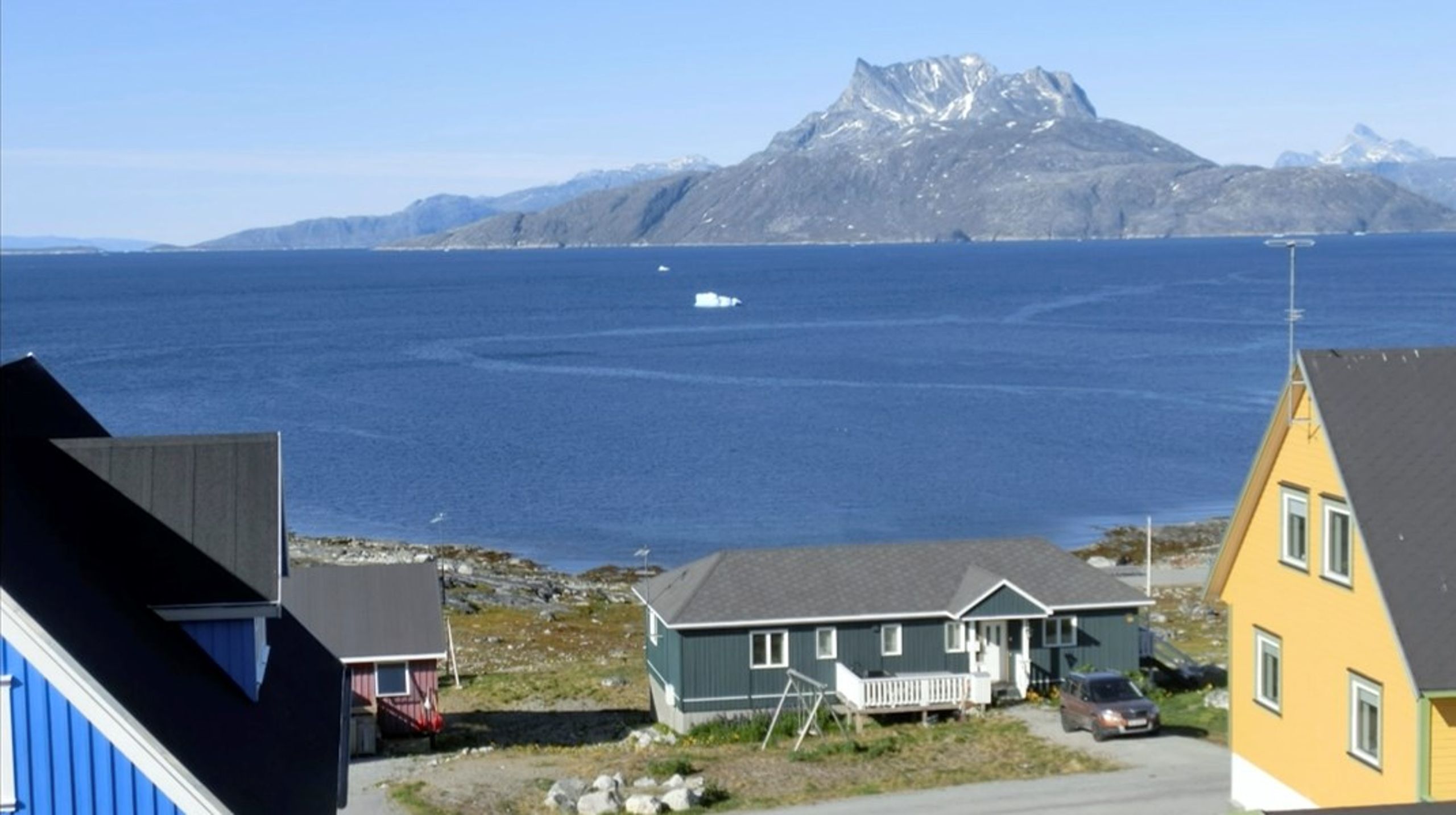 Nuuk, Grönland. Både Grönland och Färöarna har hög grad av självstyre från Danmark, men självstyret omfattar inte&nbsp;utrikes- och säkerhetspolitiken.