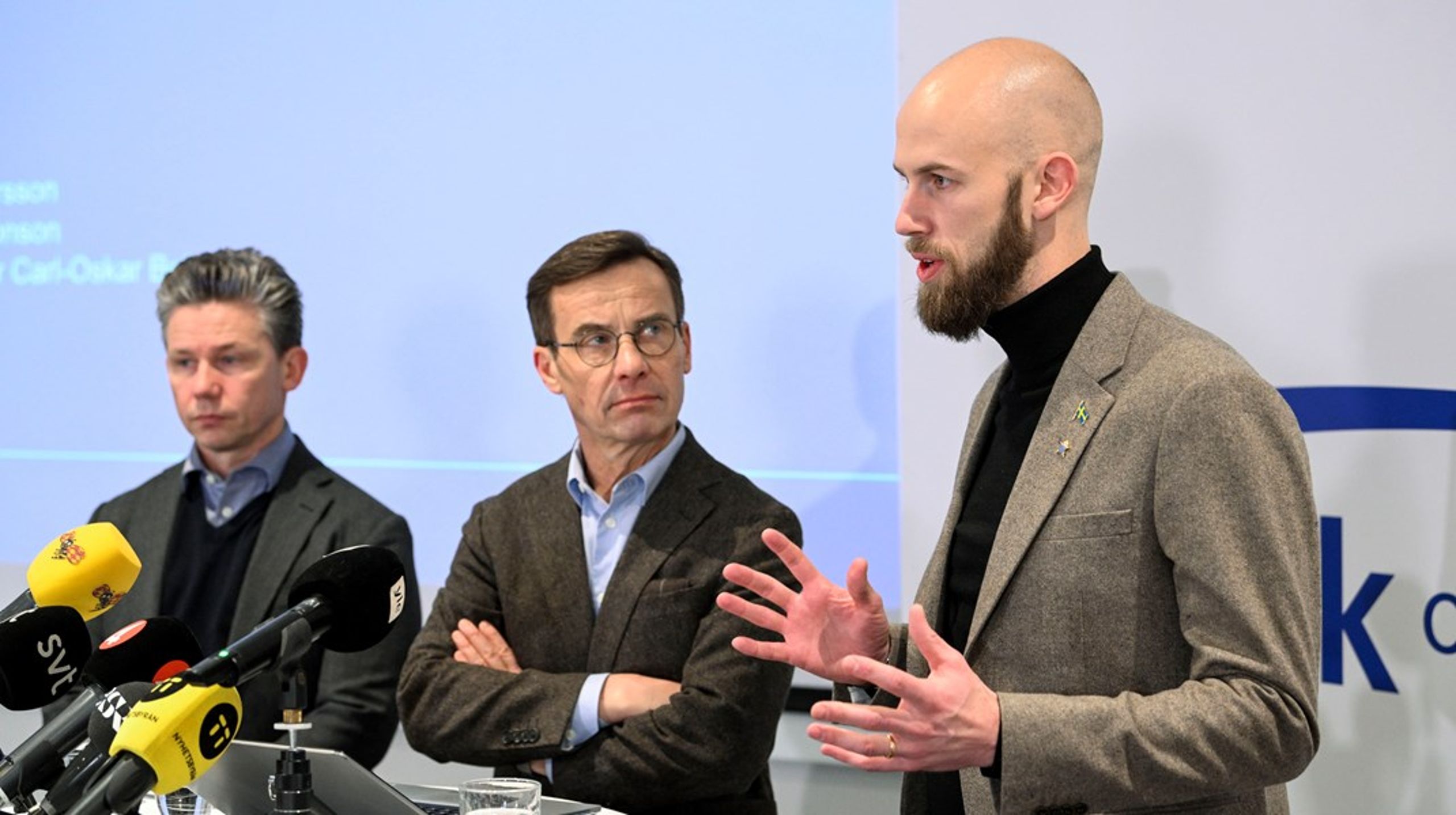 Tre moderater. Försvarsminister Pål Jonson, statsminister Ulf Kristersson och civilförvarsminister Carl-Oskar Bohlin vid en pressträff vid Folk och försvars konferens i Sälen.