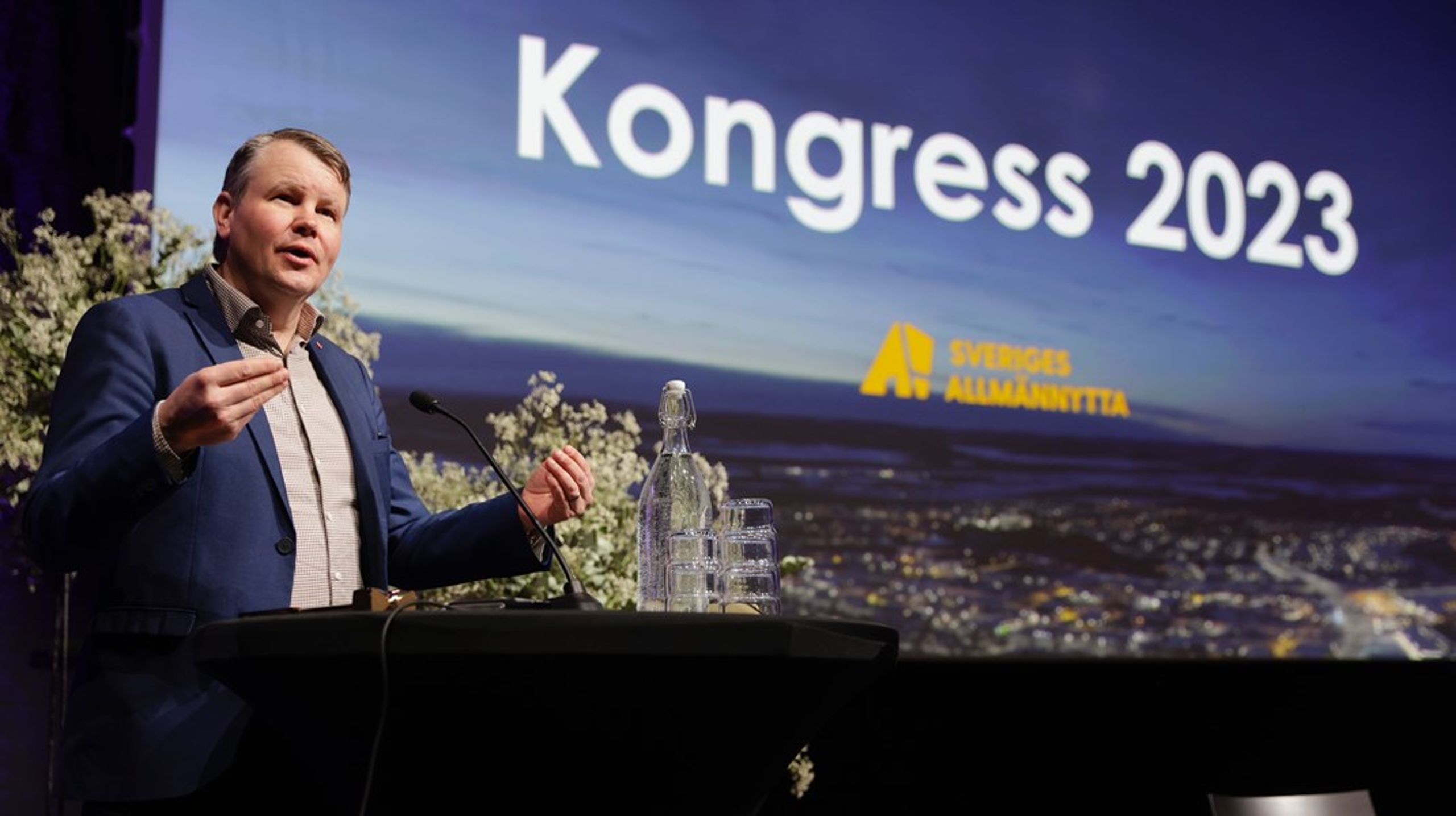 Johan Löfstrand (S) tackar för förtroendet som nyvald ordförande för Sveriges Allmännytta.&nbsp;