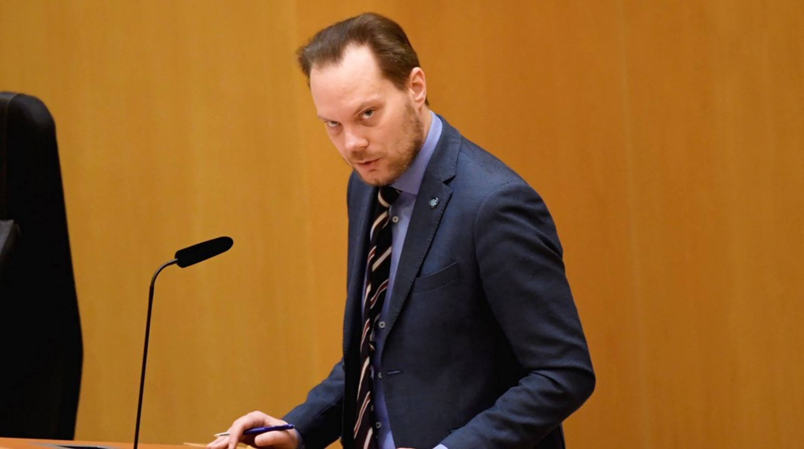Vi i&nbsp;Sverigedemokraterna kämpar med näbbar och klor för att behålla svenskt självbestämmande över skogspolitiken, skriver partiets miljöpolitiska talesperson Martin Kinnunen.