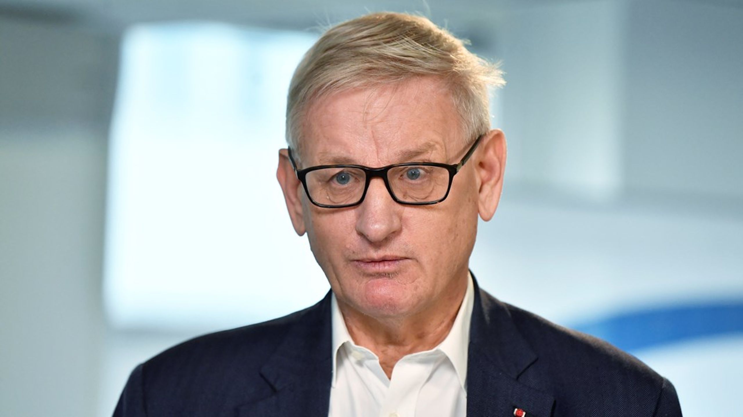 I vilken egenskap representerade Carl Bildt Sverige vid presidentinstallationen i Turkiet? Det vill V:s Håkan Svenneling att utrikesminister Tobias Billström (M) svarar på.