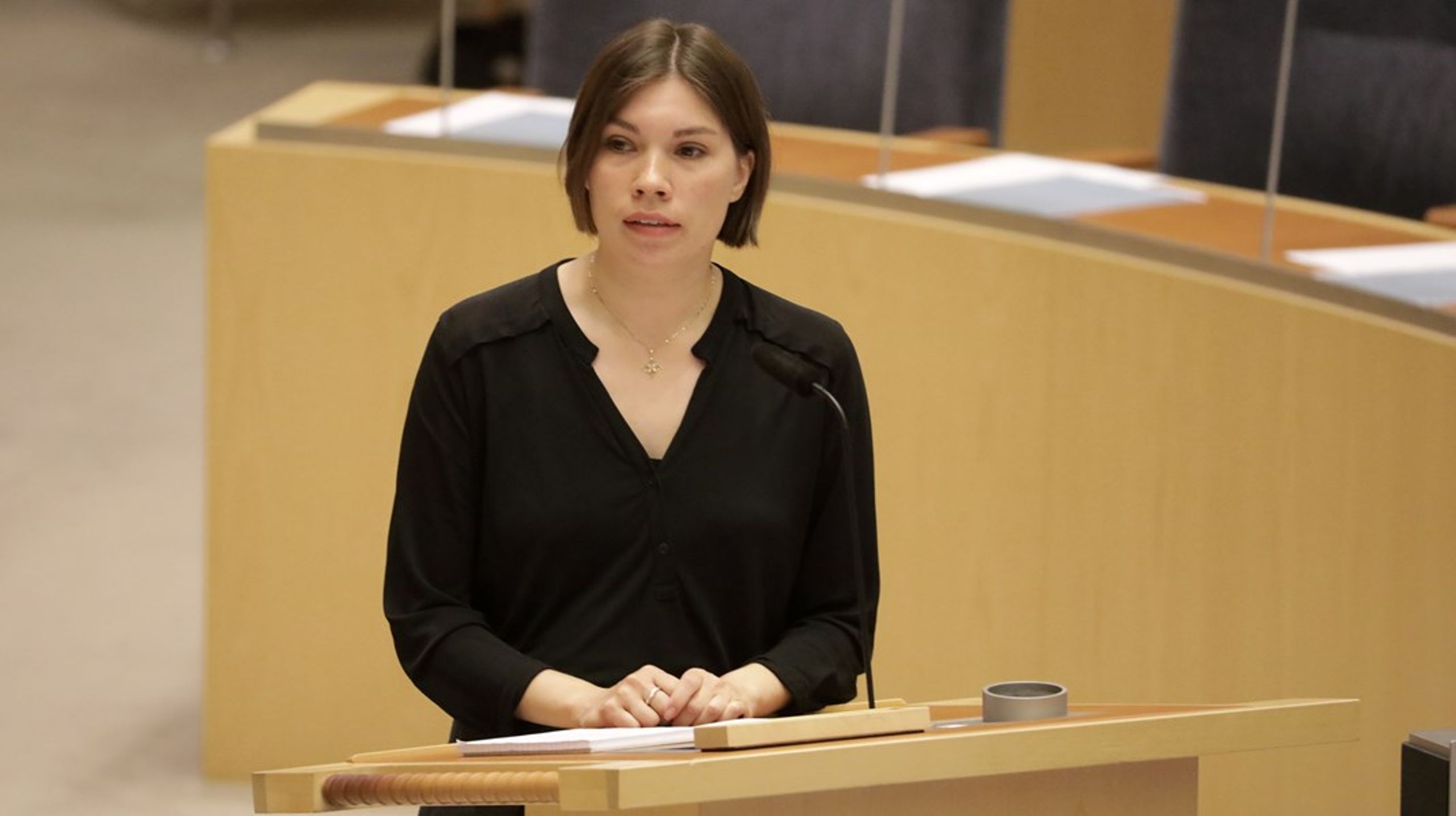 Miljöpartiet föreslår att Annika Hirvonen ska ingå i kommittén som ska utreda hur man ska få bättre insyn i politiska partiers finansiering.&nbsp;