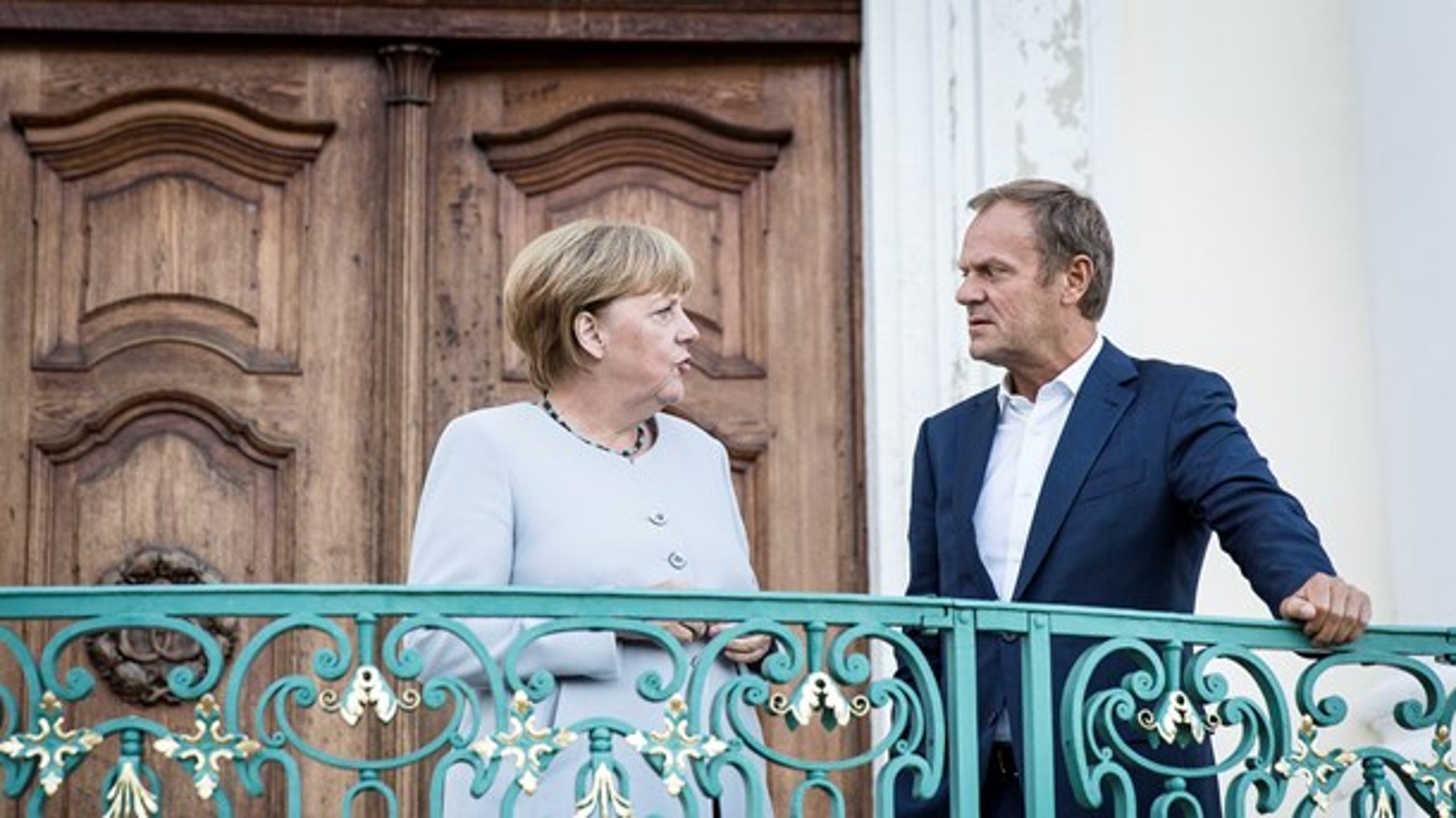 Den tyske förbundskanslern Angela
Merkel och Europeiska rådets ordförande Donald Tusk möts som förberedelse
inför det&nbsp;informella toppmötet i Bratislava där EU:s framtid efter Brexit ska tas
upp.