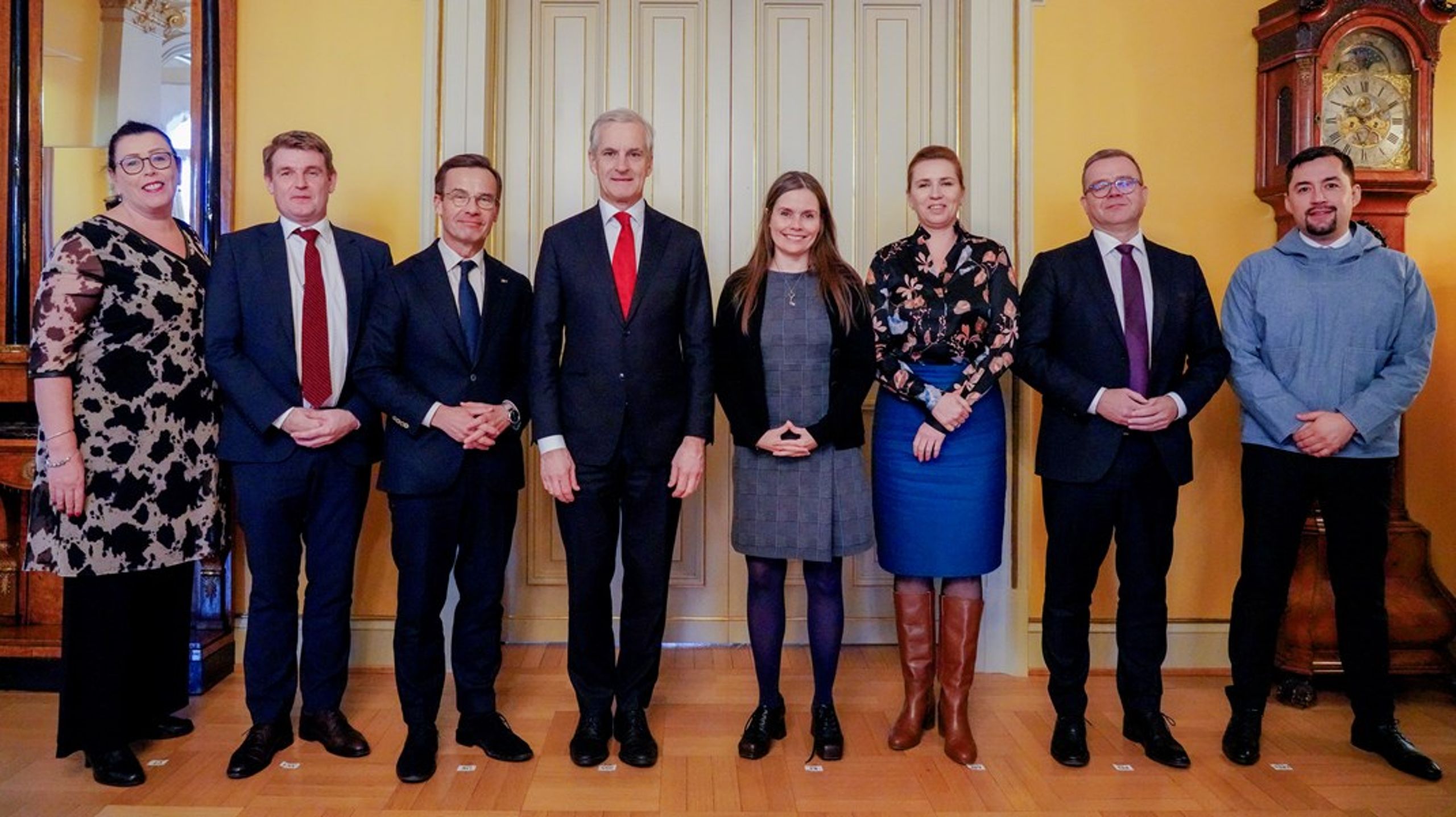 Alla regeringschefer under Nordiska rådets session i Oslo. Nummer två från vänster är Färöarnas lagman&nbsp;Aksel V. Johannesen. Längst ut till höger syns&nbsp;Grönlands regeringschef, landsstyresformanden Múte B. Egede.
