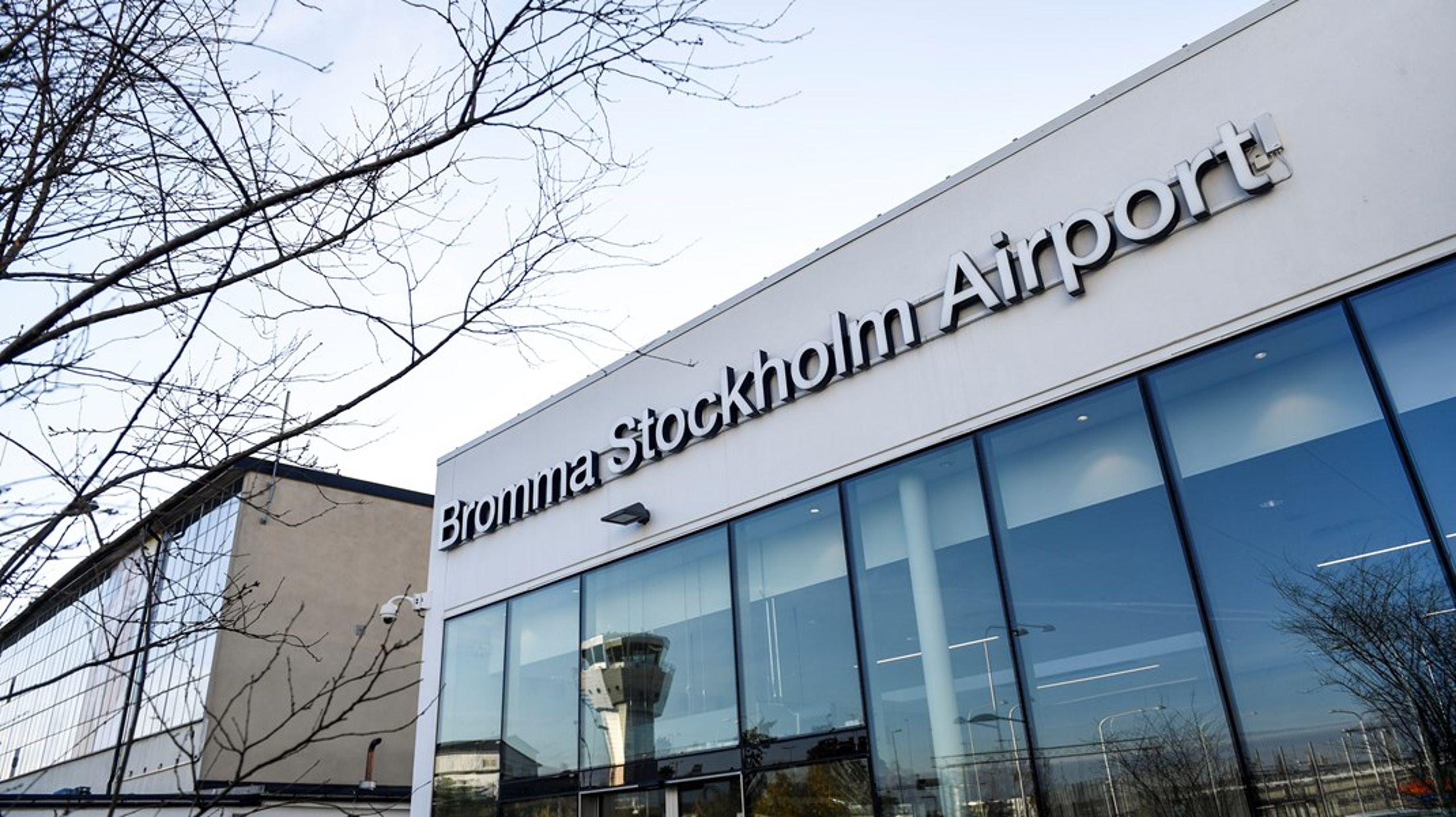 Bromma flygplats är central för affärsresenärer och det regionala flyget till och från Stockholm, skriver debattörerna.