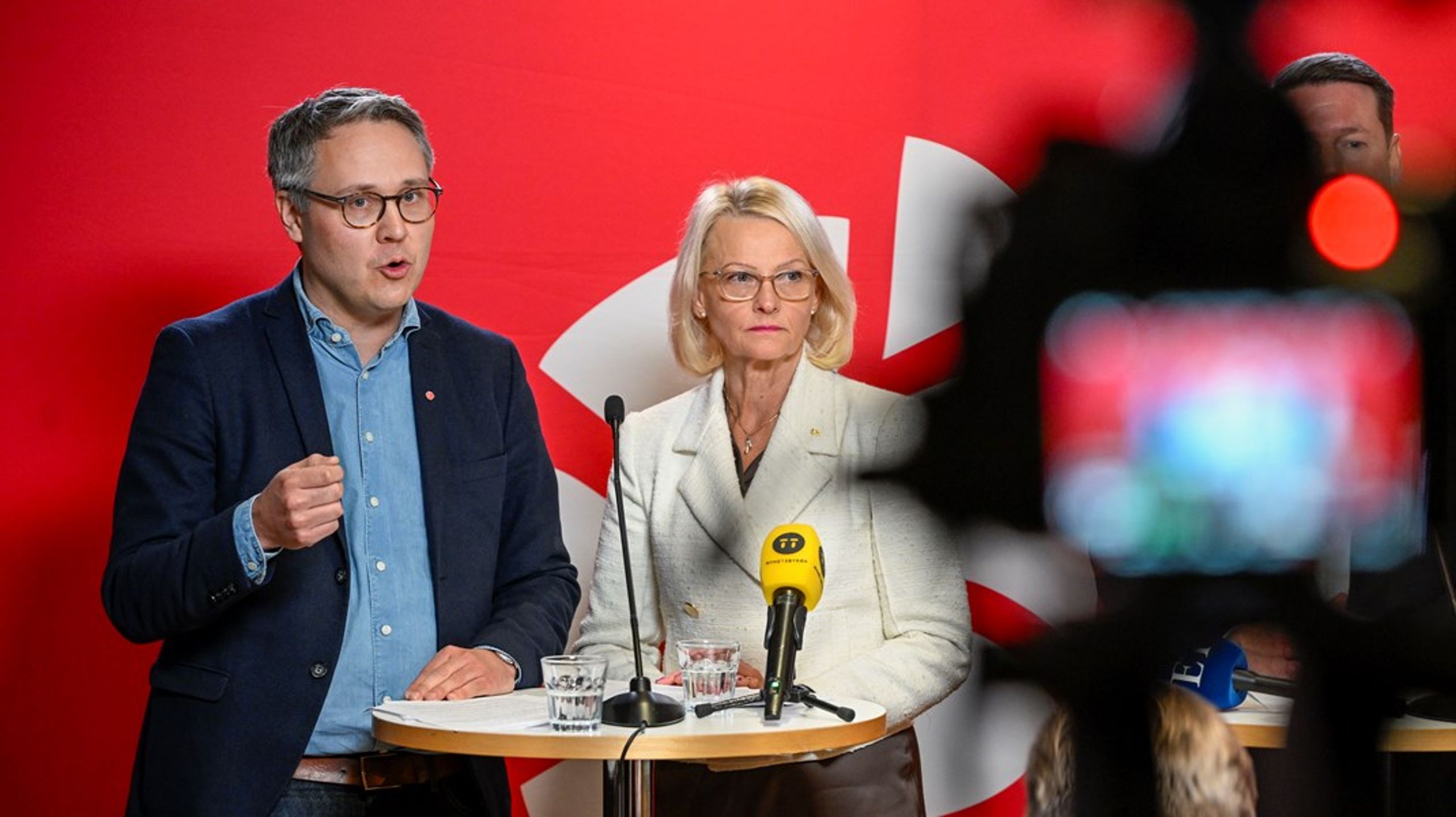 Heléne Fritzon får återigen toppa Socialdemokraternas EU-valsedel. Johan Danielsson blir partiets andranamn.
