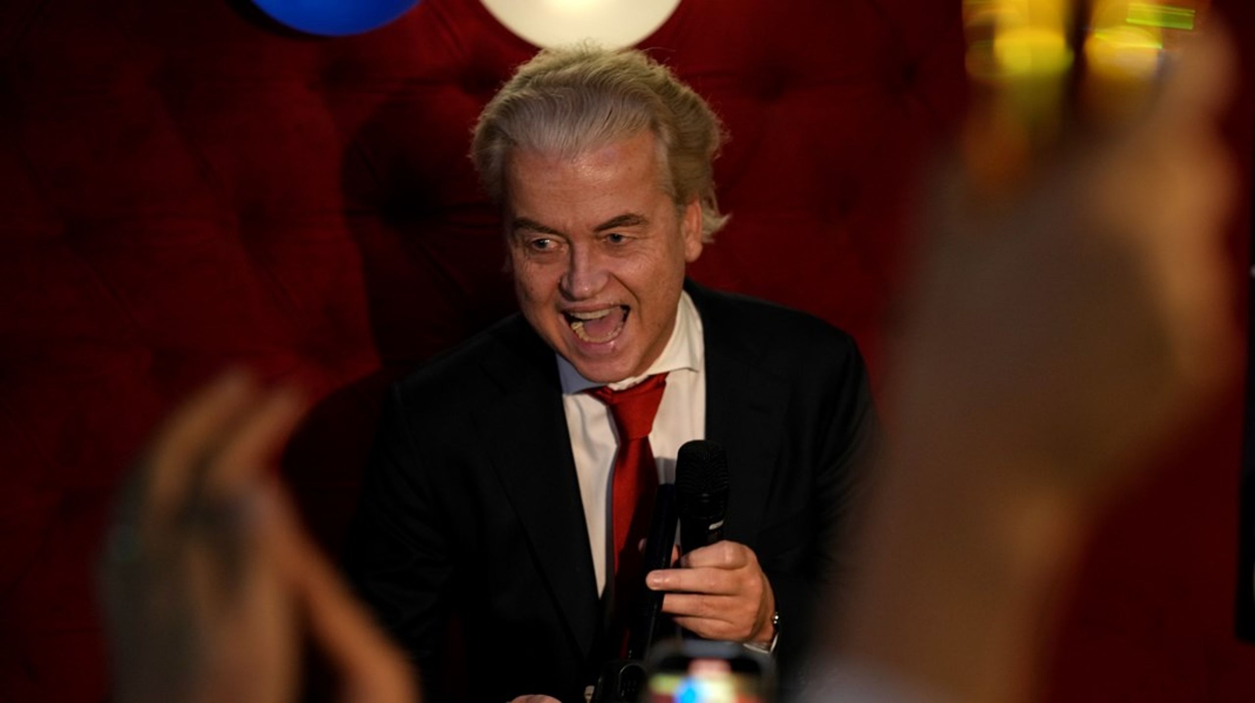 Geert Wilders parti PVV är störst i Nederländerna. Det står klart efter onsdagens val.