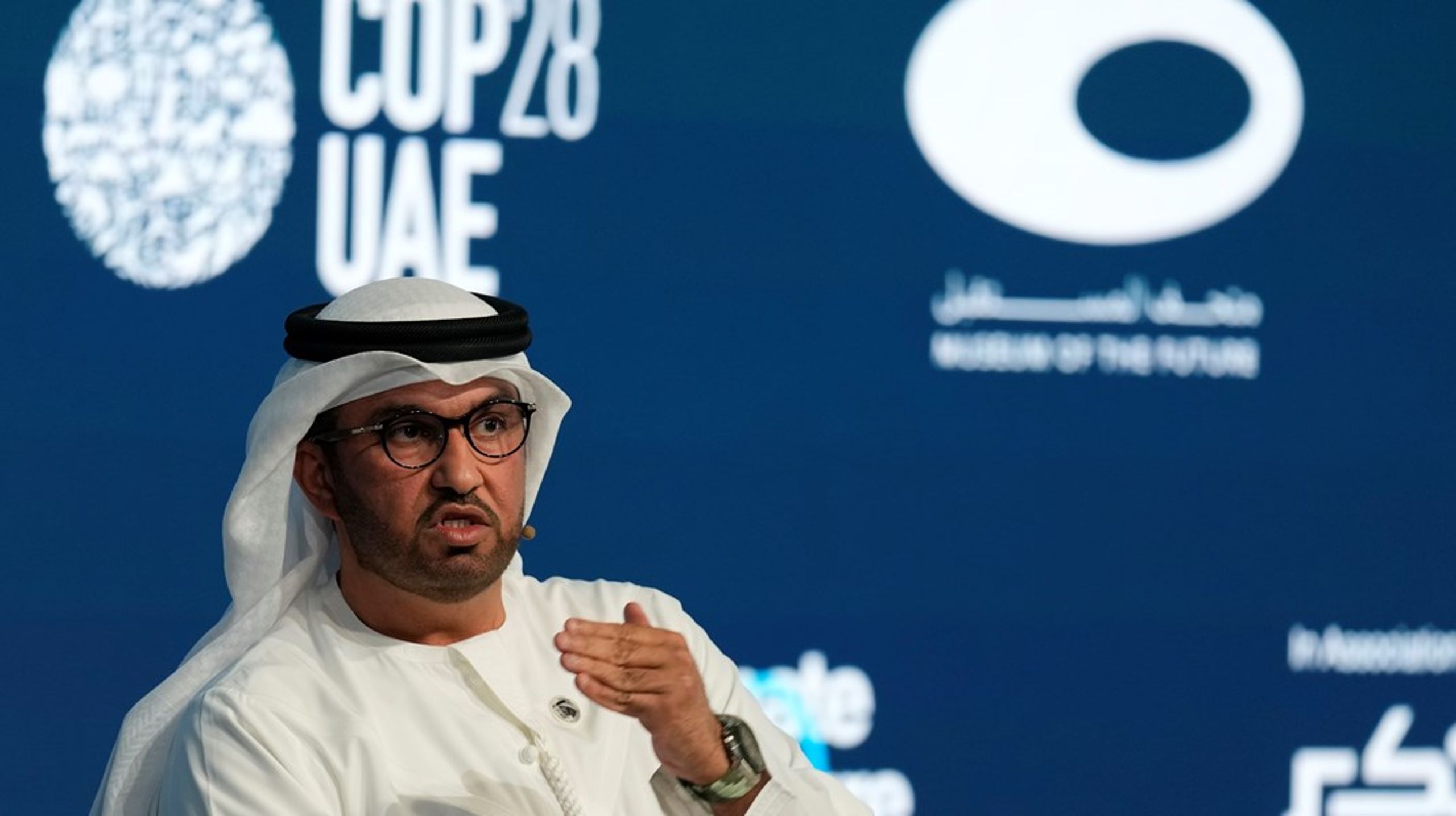 <span>Sultan Al Jaber kommer att leda förhandlingarna vid det kommande klimattoppmötet i Dubai. Han är både Förenade Arabemiratens minister för industri och avancerad teknik och vd för det nationella olje- och&nbsp;gasbolaget Adnoc.</span>