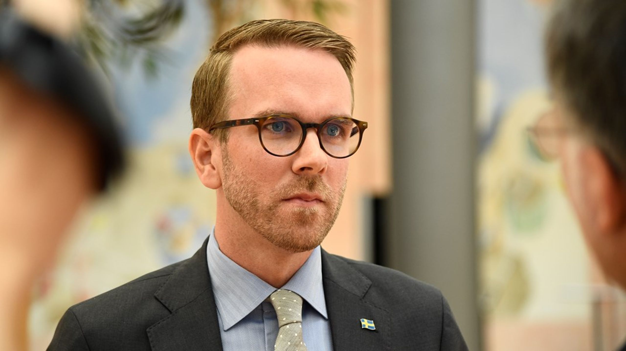 Bostadsminister Anderas Carlson (KD) tycker det är positivt att Sverigedemokraterna kan tänka sig att diskutera även fri hyressättning. Men han ger inga besked om hur regeringen kommer att ta frågan vidare.&nbsp;