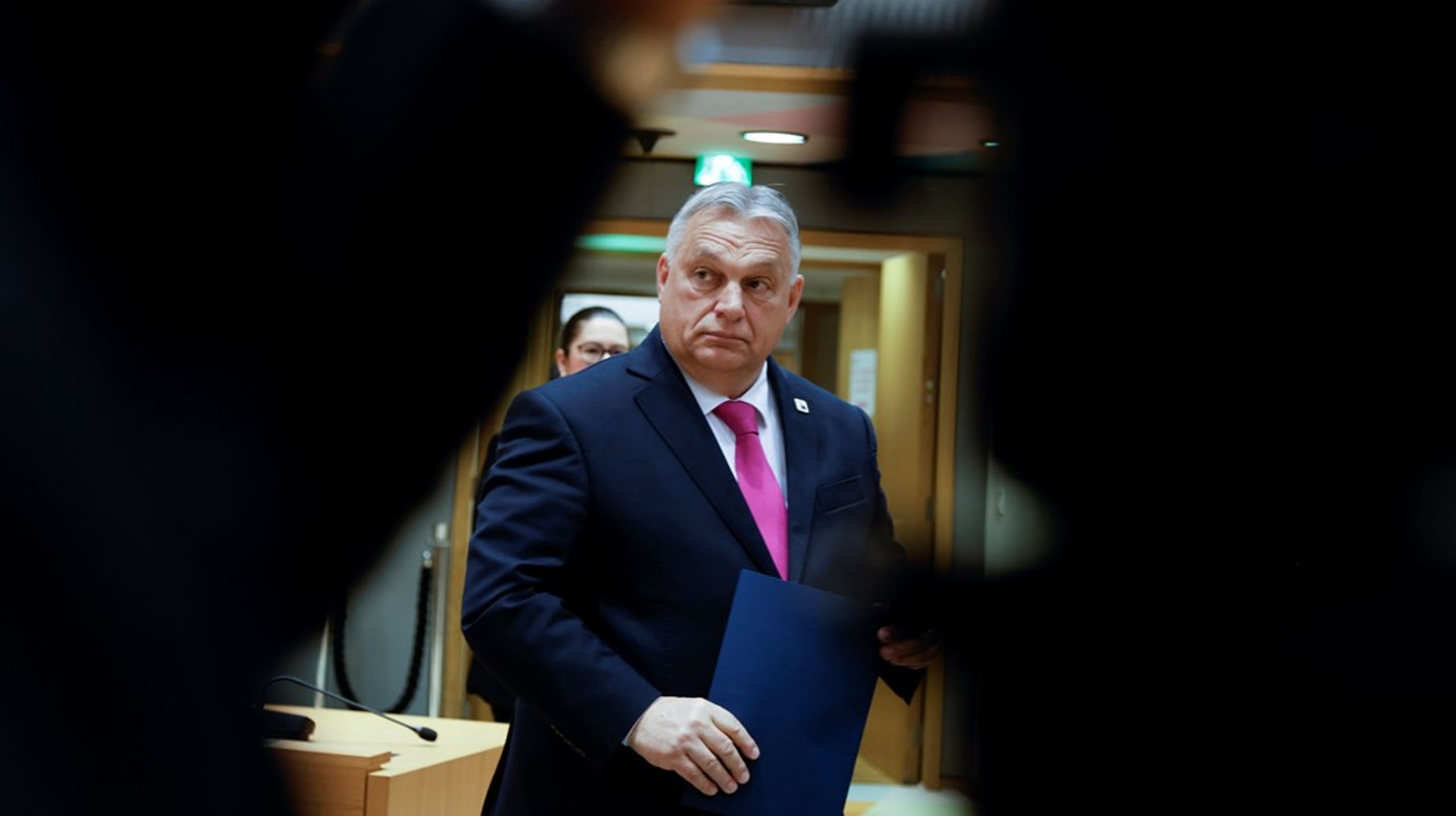 ”Det är ett helt meningslöst, irrationellt och felaktigt beslut att inleda förhandlingar med Ukraina under dessa omständigheter, och Ungern kommer inte att ändra sig på den punkten”, säger&nbsp;Viktor Orbán efter att övriga EU-länder beslutat att inleda förhandlingar om medlemskap för Ukraina.&nbsp;