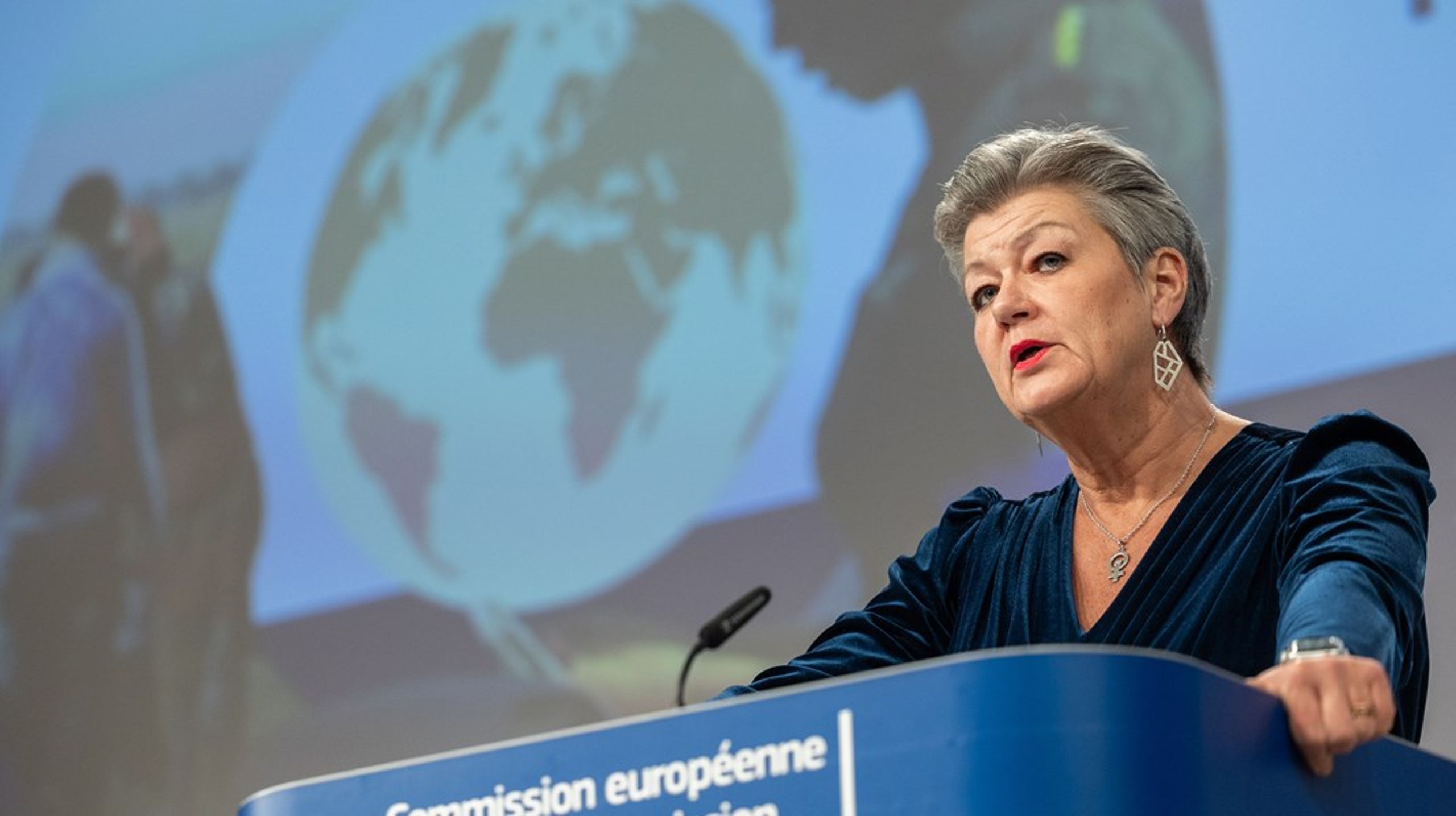 EU:s inrikeskommissionär Ylva Johansson får i veckan stå till svars inför EU-parlamentets utskott för mänskliga rättigheter samt lansera en hamnallians för att komma till rätta med den ökade narkotikahandeln.<br>