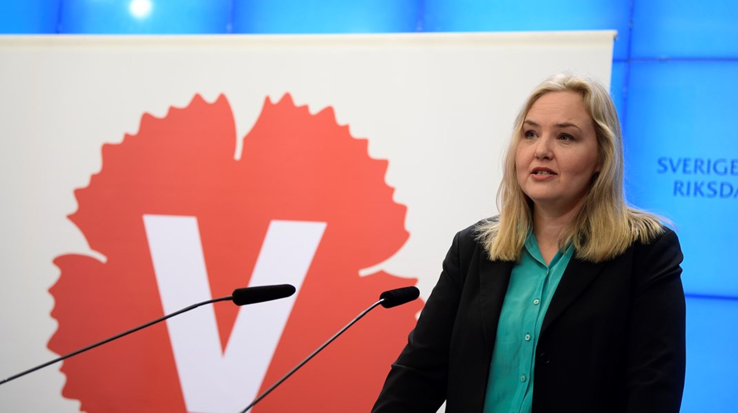 Nya ekonomisk-politiska talespersonen Ida Gabrielsson kommer att lämna uppdraget som vice partiledare i samband med Vänsterpartiets nästa kongress.
