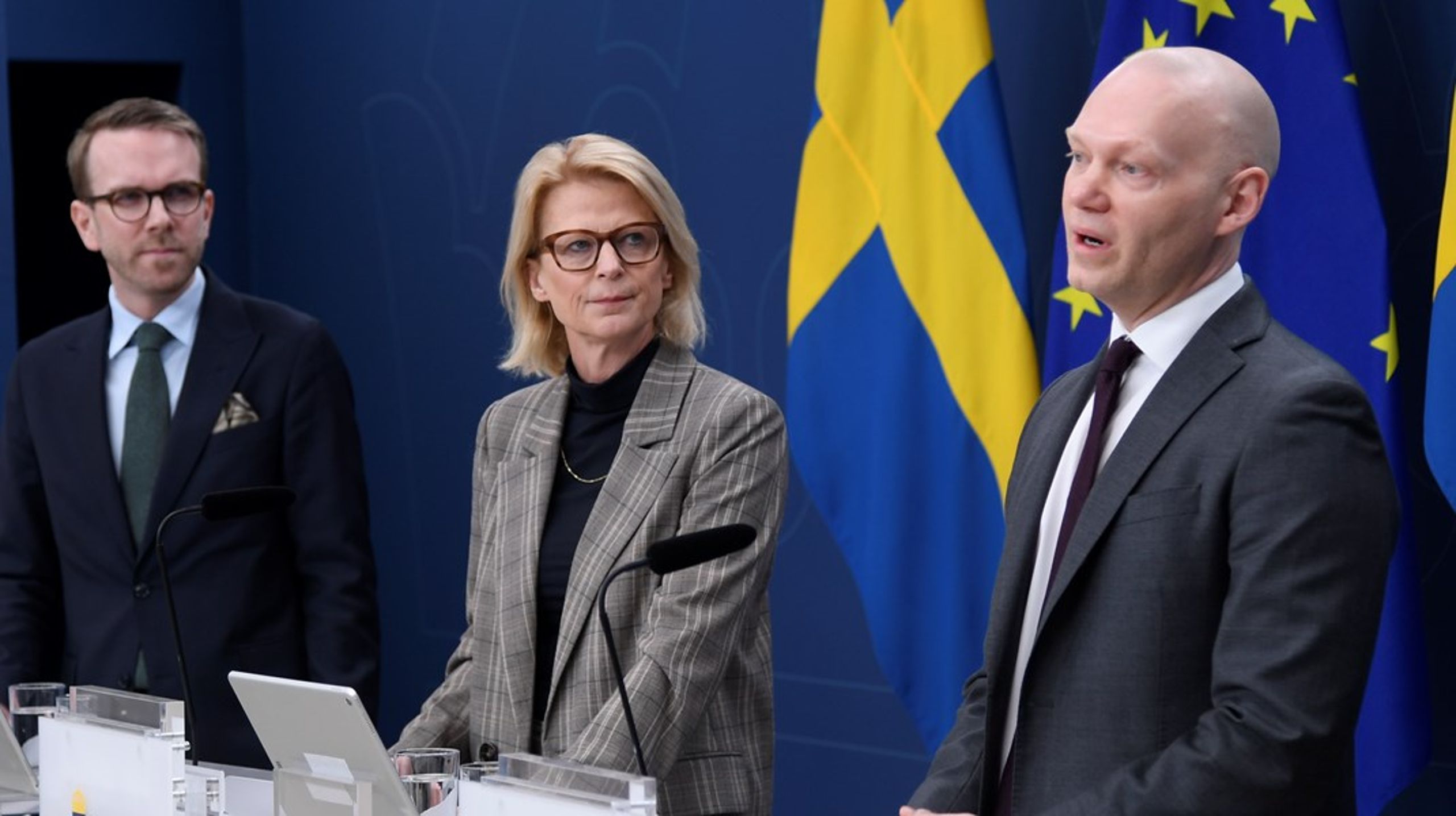 Finansminister Elisabeth Svantesson (M), finansmarknadsminister Niklas Wykman (M) och infrastruktur- och bostadsminister Andreas Carlson (KD) presenterade under torsdagen åtgärder för att minska överskuldsättning.
