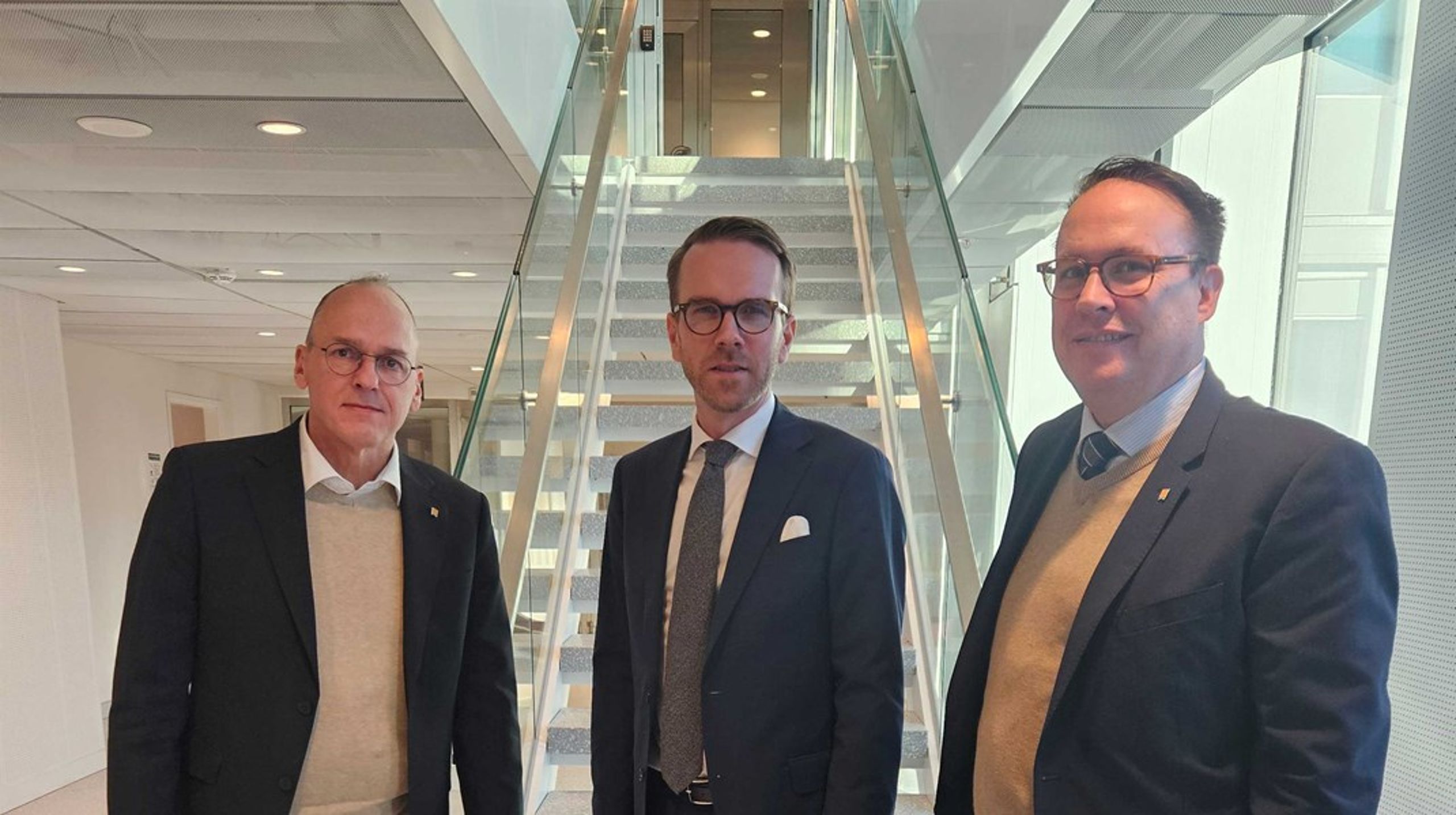 Sveriges Åkeriföretags Ulric Långberg och Peter Svensson uppvaktade infrastrukturministern under måndagen. <br>