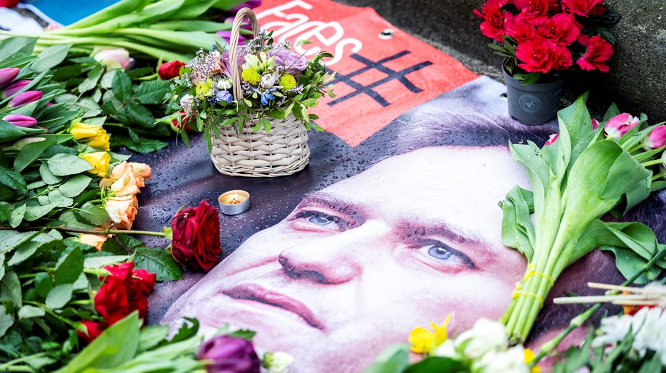 Den ryske oppositionspolitikern Aleksej Navalnyj kämpade outtröttligt för frihet, rättvisa och demokrati. Den 16 februari kom beskedet att han hade mist livet i det arktiska strafflägret där han var internerad. Hela världen sörjer nu bortgången – men den känslan kan också användas till handling, skriver Altinget Norges EU-analytiker Jette F. Christensen.