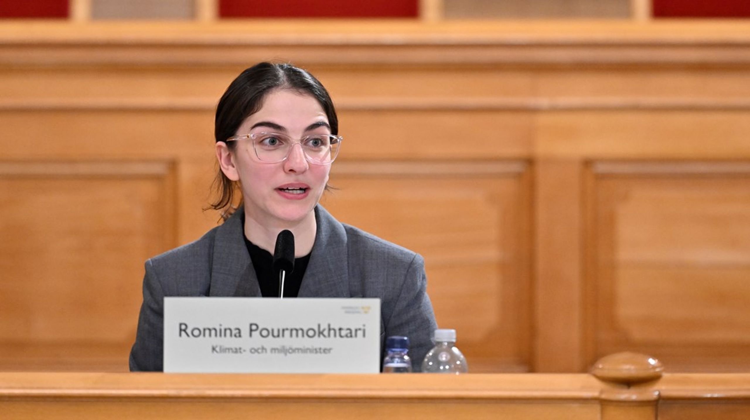 På måndagen var klimat- och miljöminister Romina Pourmokhtari (L) i riksdagens konstitutionsutskott.
