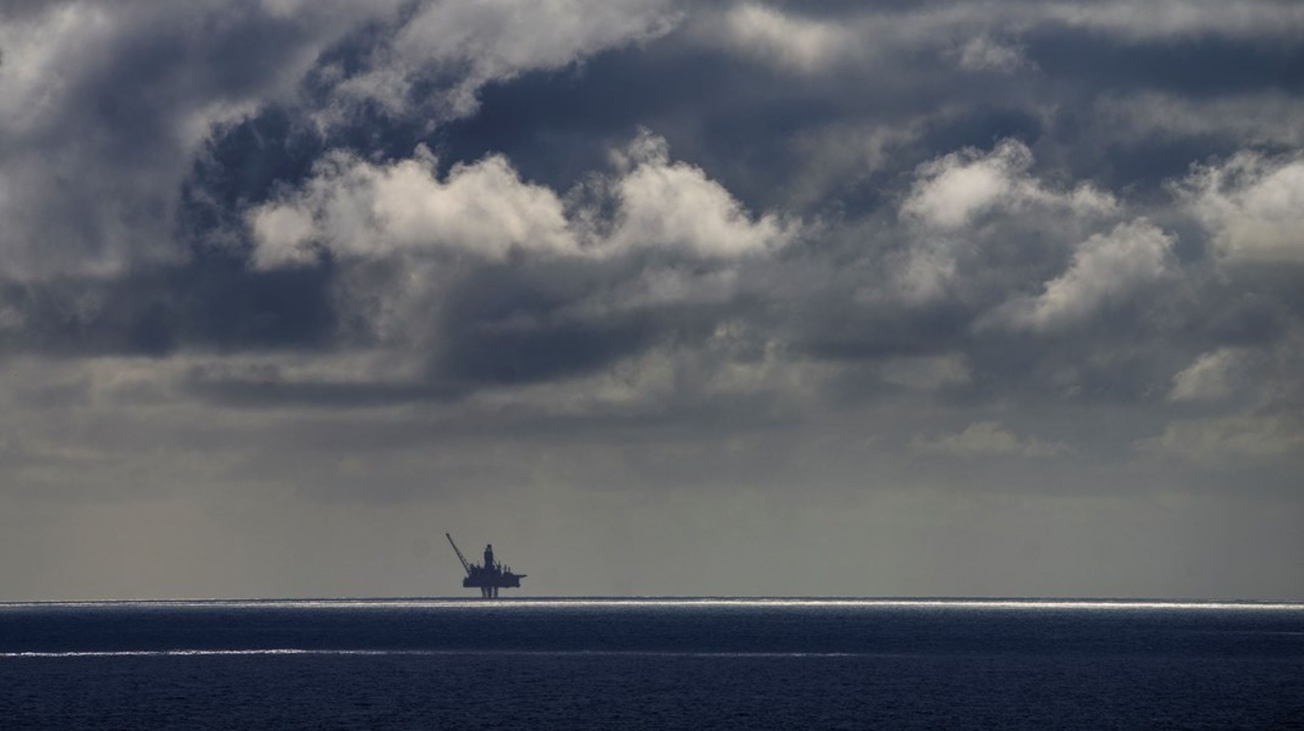 Oljeplattformen på bilden ligger också i Nordsjön, men har i övrigt ingenting med oljefältet Ravn att göra.