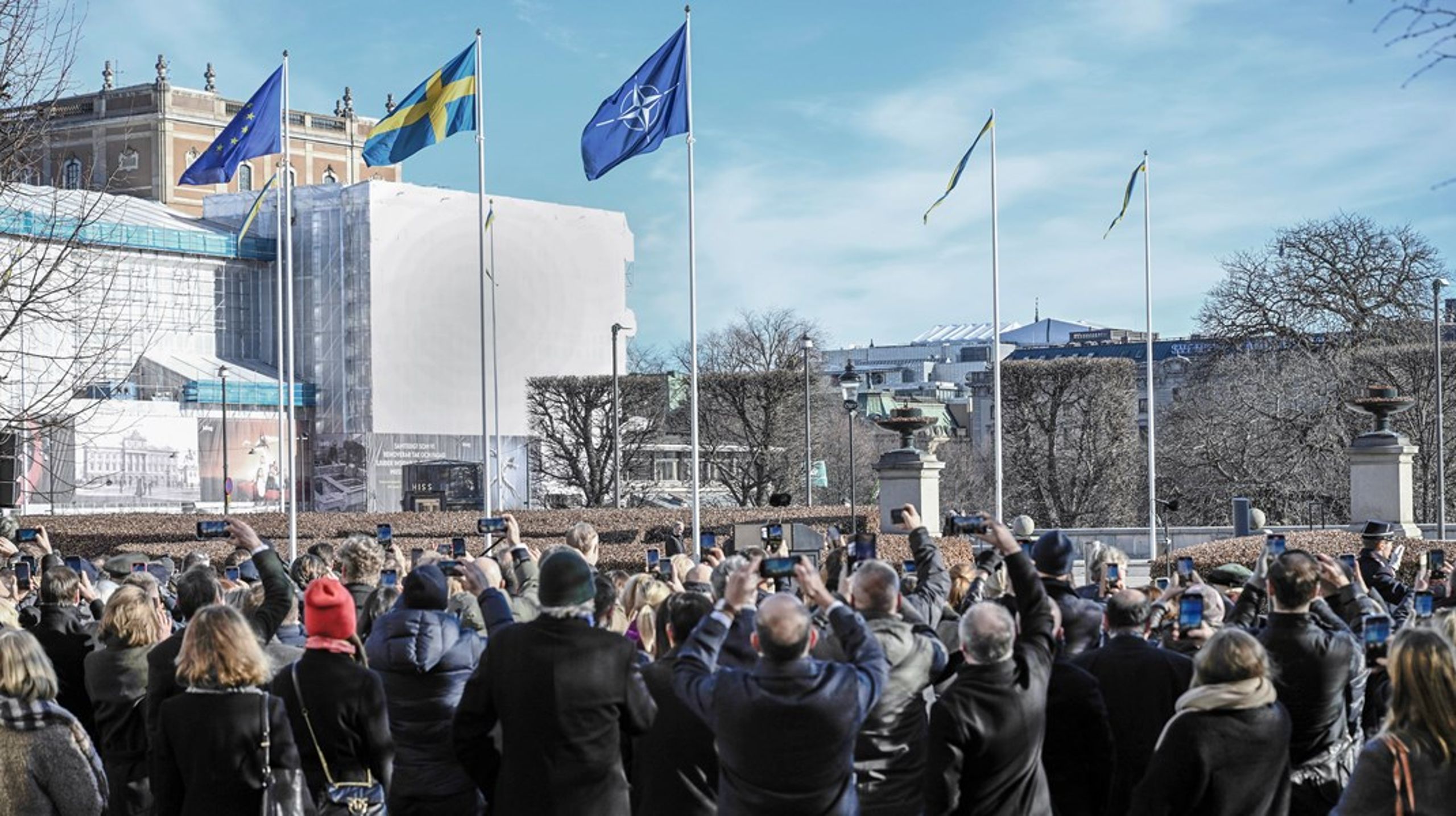 Att det var brådskande för Sverige att gå med i Nato&nbsp;får anses vara lätt skruvat, eftersom Ryssland har hotat sina grannar i åtminstone 500 år och Nato funnits i mer än 70 år, menar debattören.