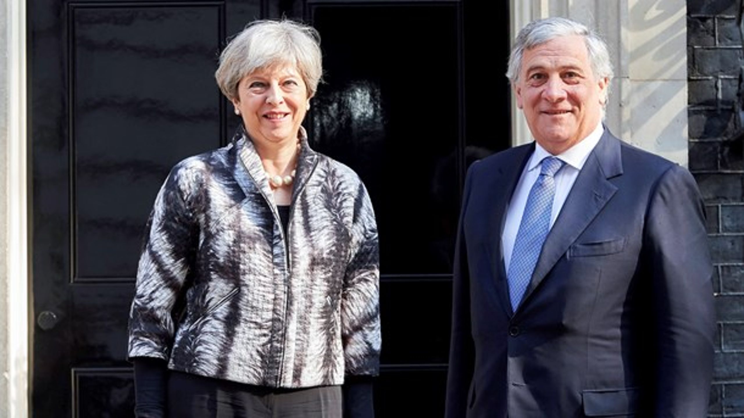 <div>Antonio Tajani träffar Theresa May</div>