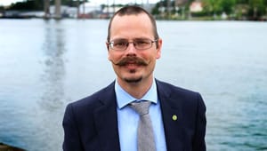 Max Andersson (MP) drar tillbaka sin kandidatur