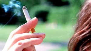 Wikström: Sverige ska vara rökfritt 2025