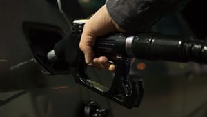 Nytt reseavdrag kan ge svar till bensinupproret