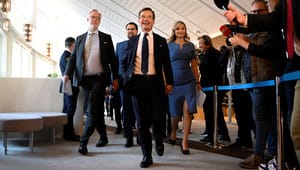 Kristersson släpps fram som ny statsminister