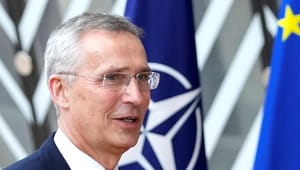 Stoltenberg blir kvar som Natoboss i ett drygt år till