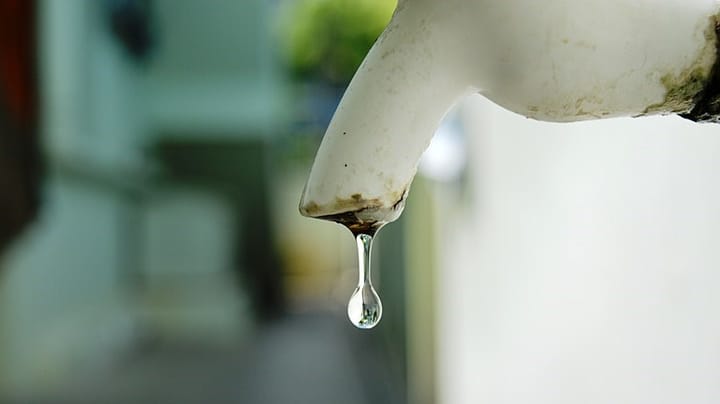 Moderaterna till regeringen: Säkra grundvattennivåerna för att stoppa torkan